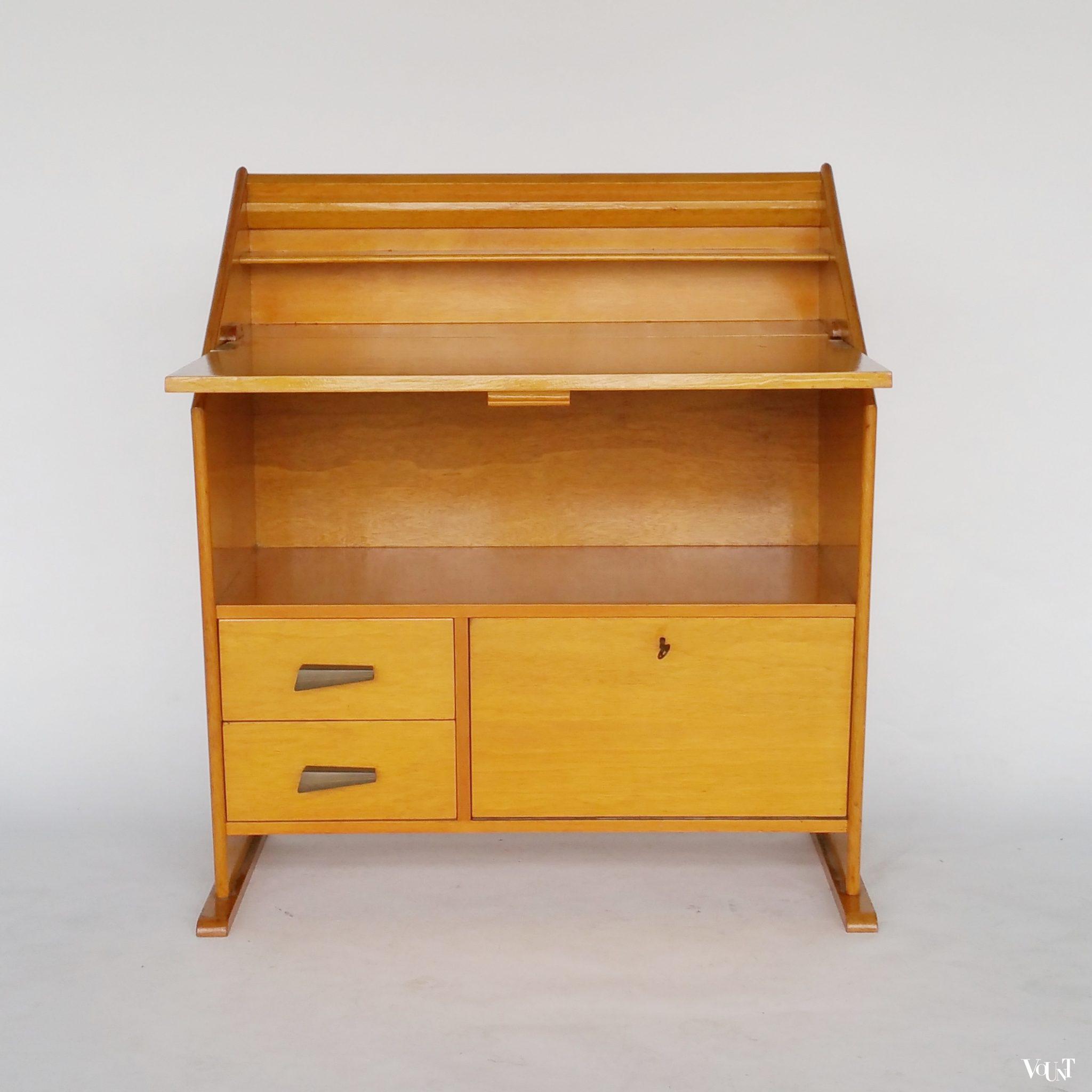 Secretaire Cor Alons voor C. den Boer Gouda, jaren '50