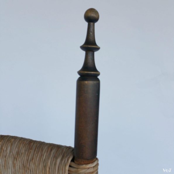 Vintage Spaanse houten stoel met biezen bekleding
