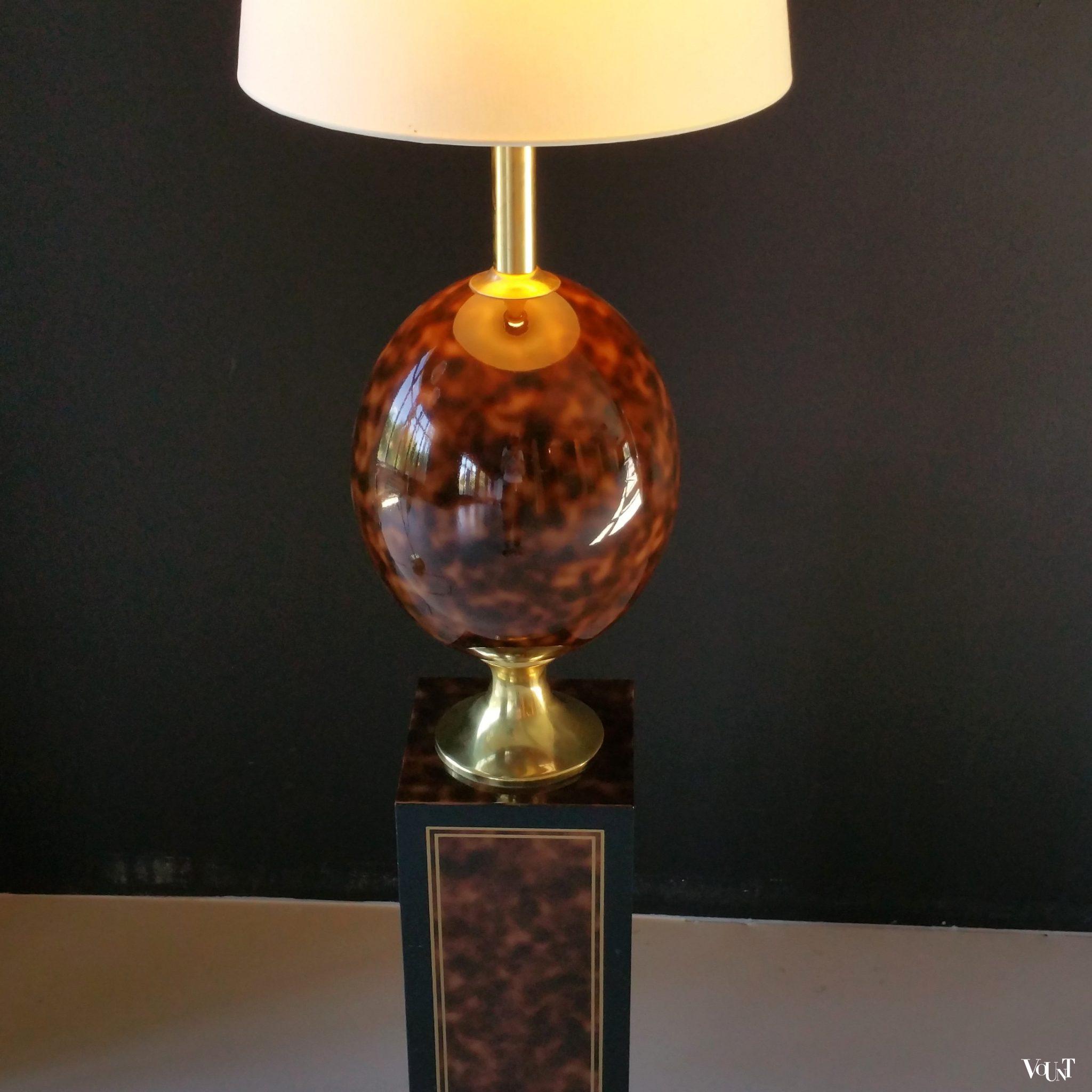 Vloerlamp met keramisch struisvogelei, Maison Le Dauphin, jaren '70/'80