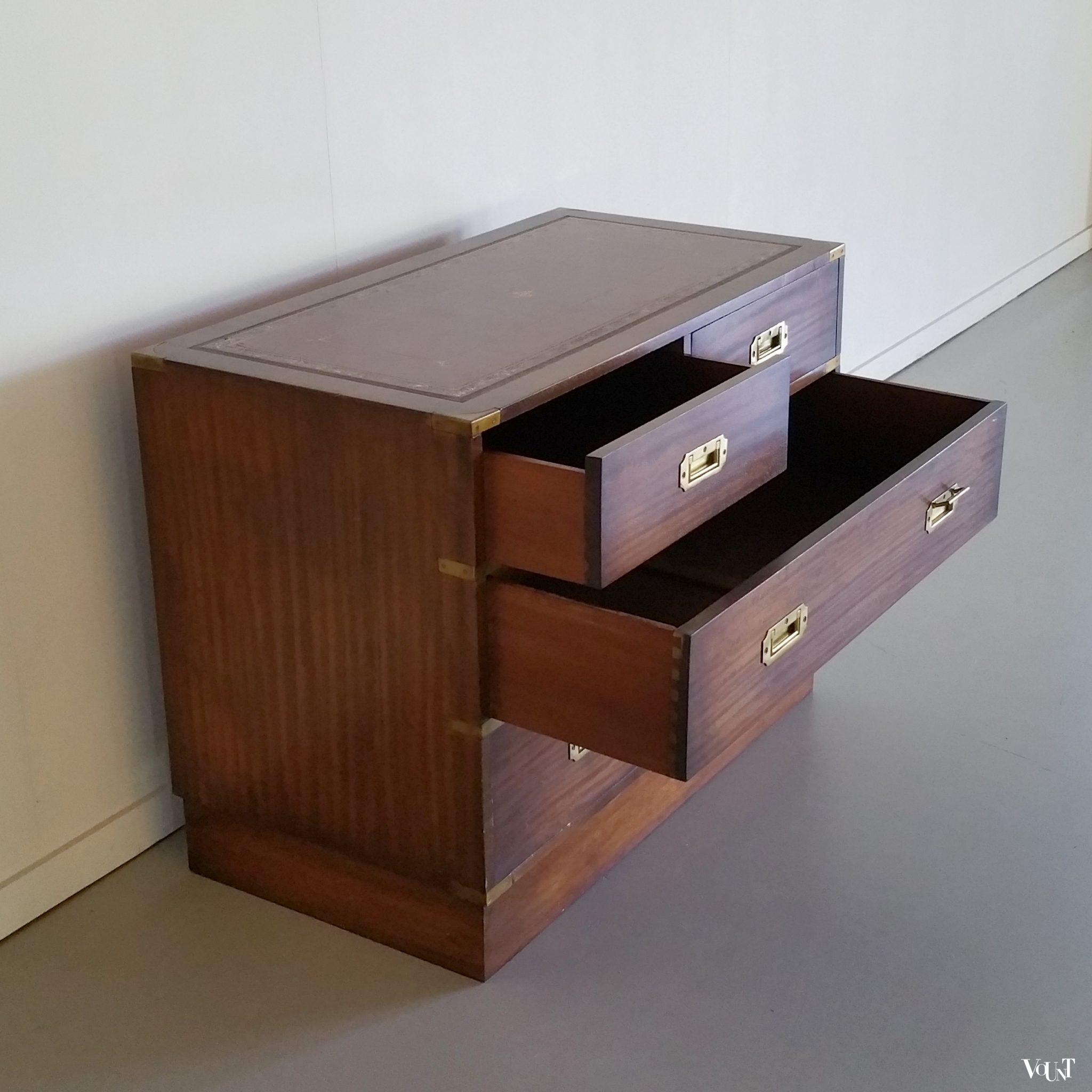 Campaign style ladekast, jaren ‘70