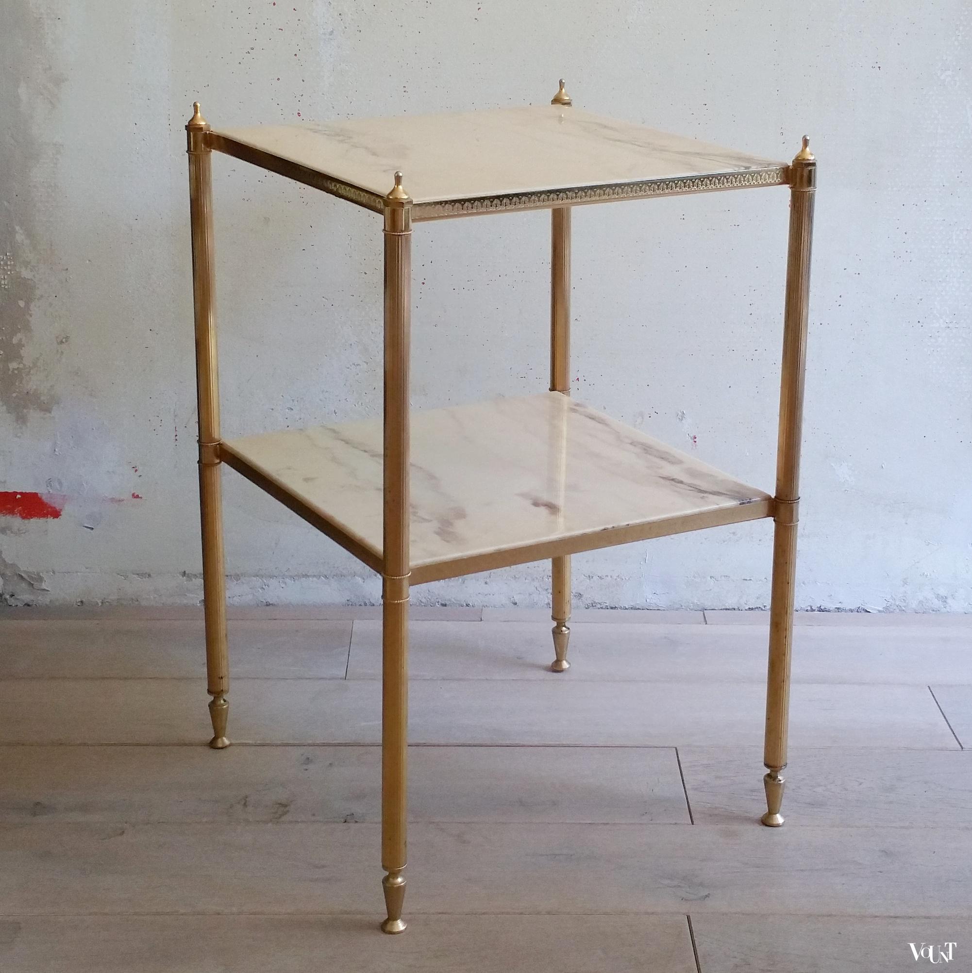 Bijzettafel met marmeren bladen, stijl Maison Jansen, jaren ‘60