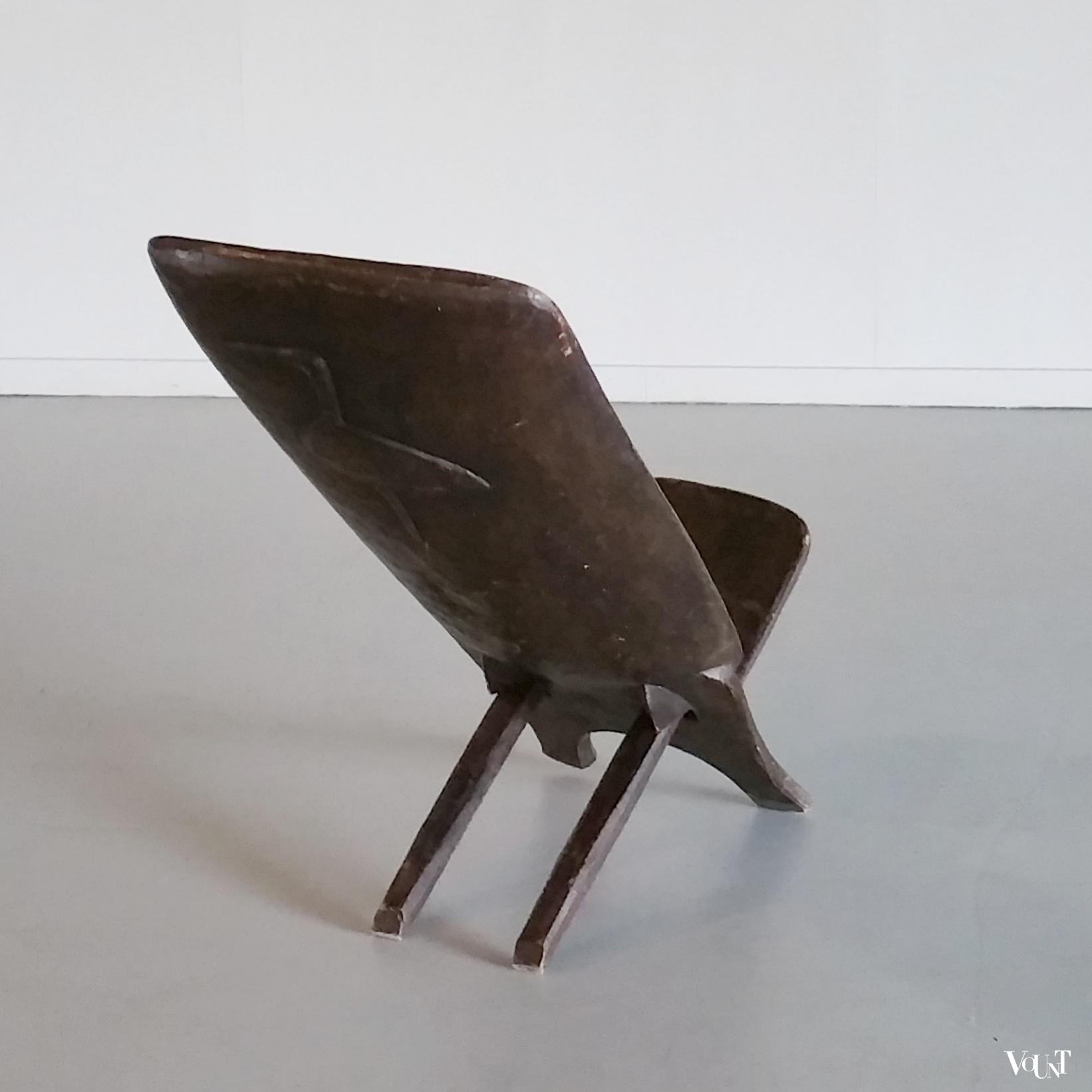 Vintage zwarte Afrikaanse palaver stoel