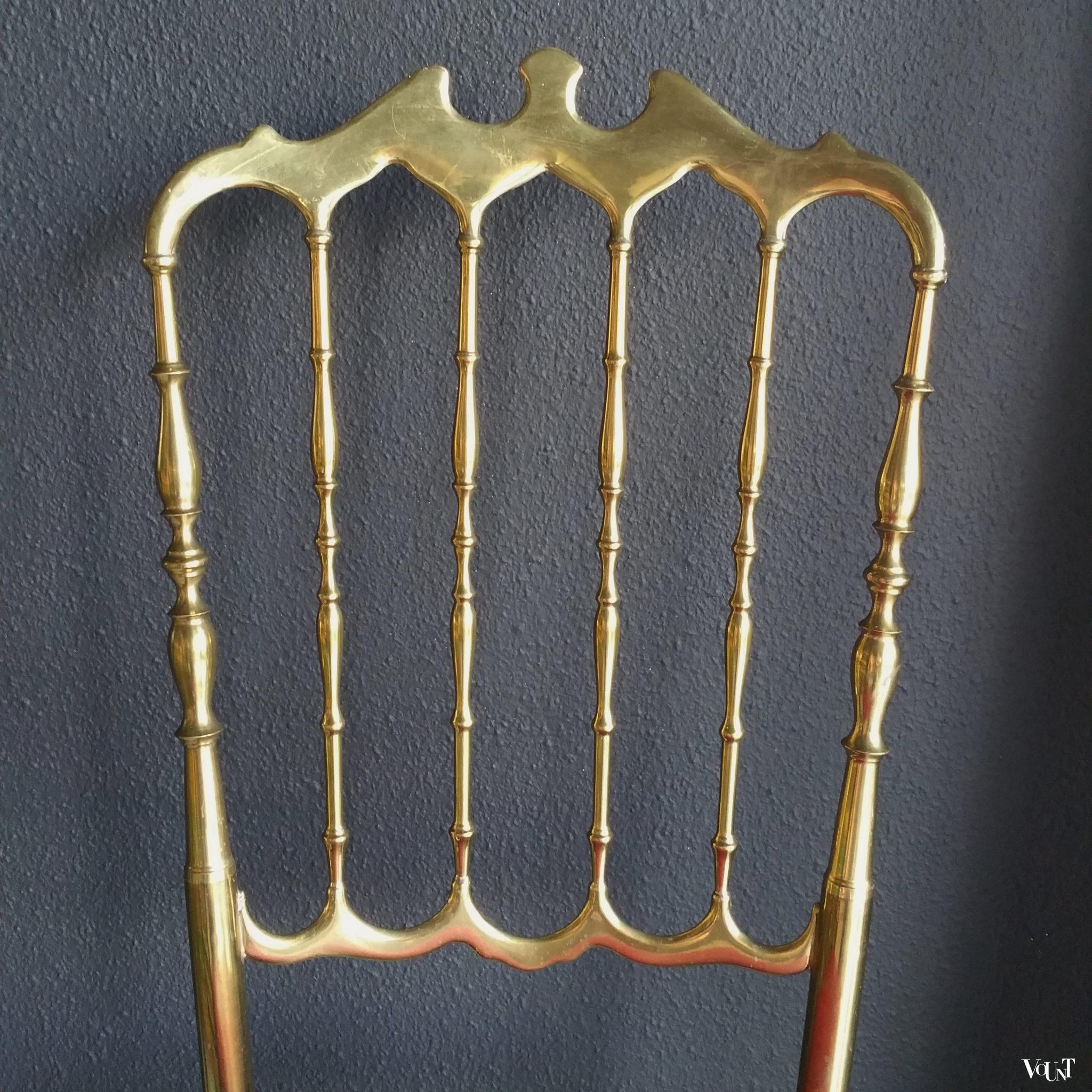 Messing Chiavari-stoeltje met rood fluwelen bekleding, Italië, jaren ‘60