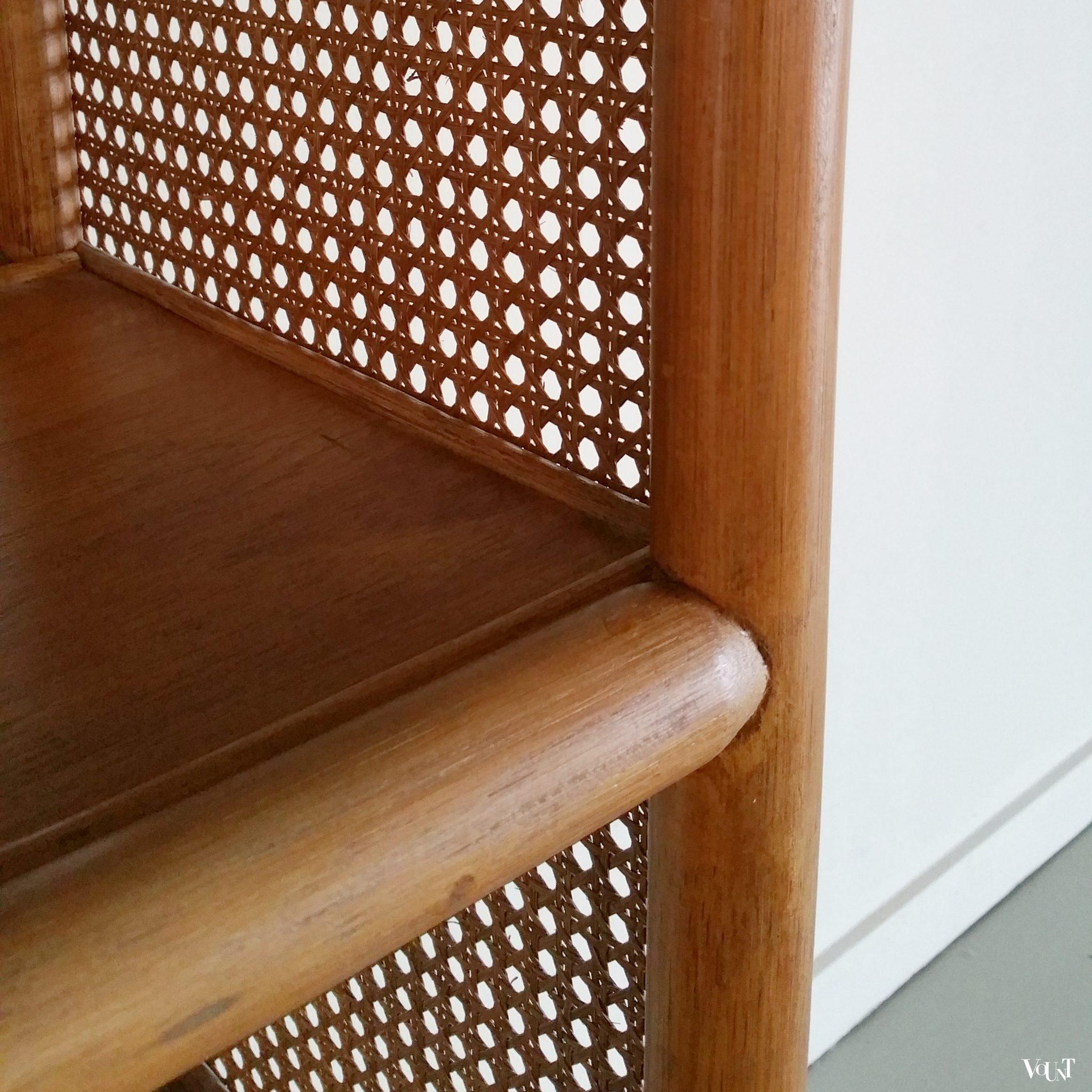 Boekenkastje hout en rotan webbing, jaren '60