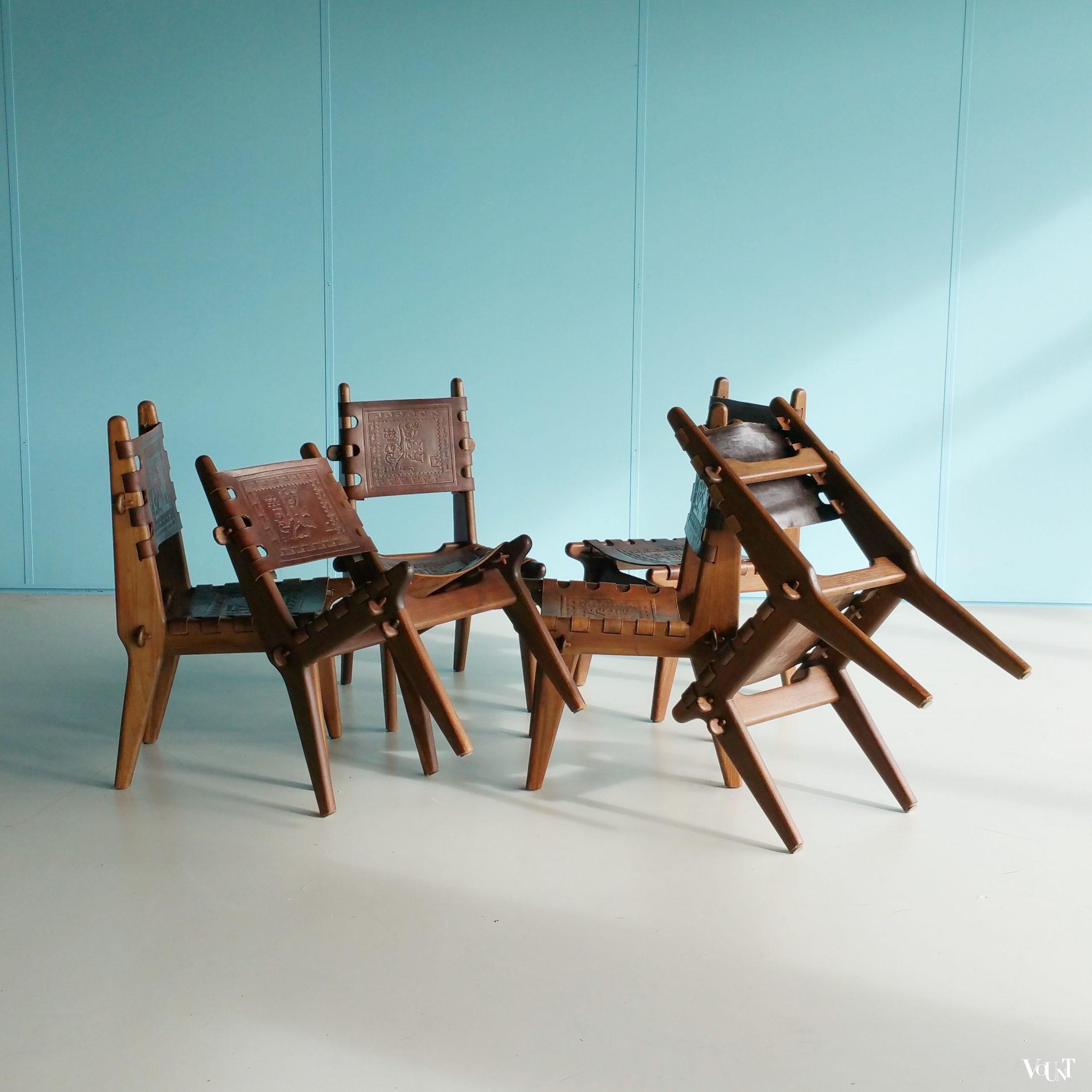 Set van 6 eettafelstoelen, hout met leer, Angel Pazmino voor Meubles de Estilo, jaren '60