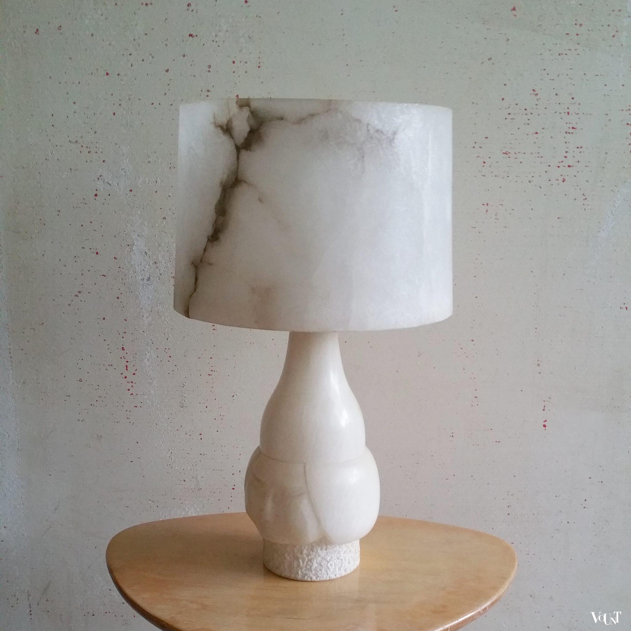 Tafellamp albast, 1e helft 20e eeuw