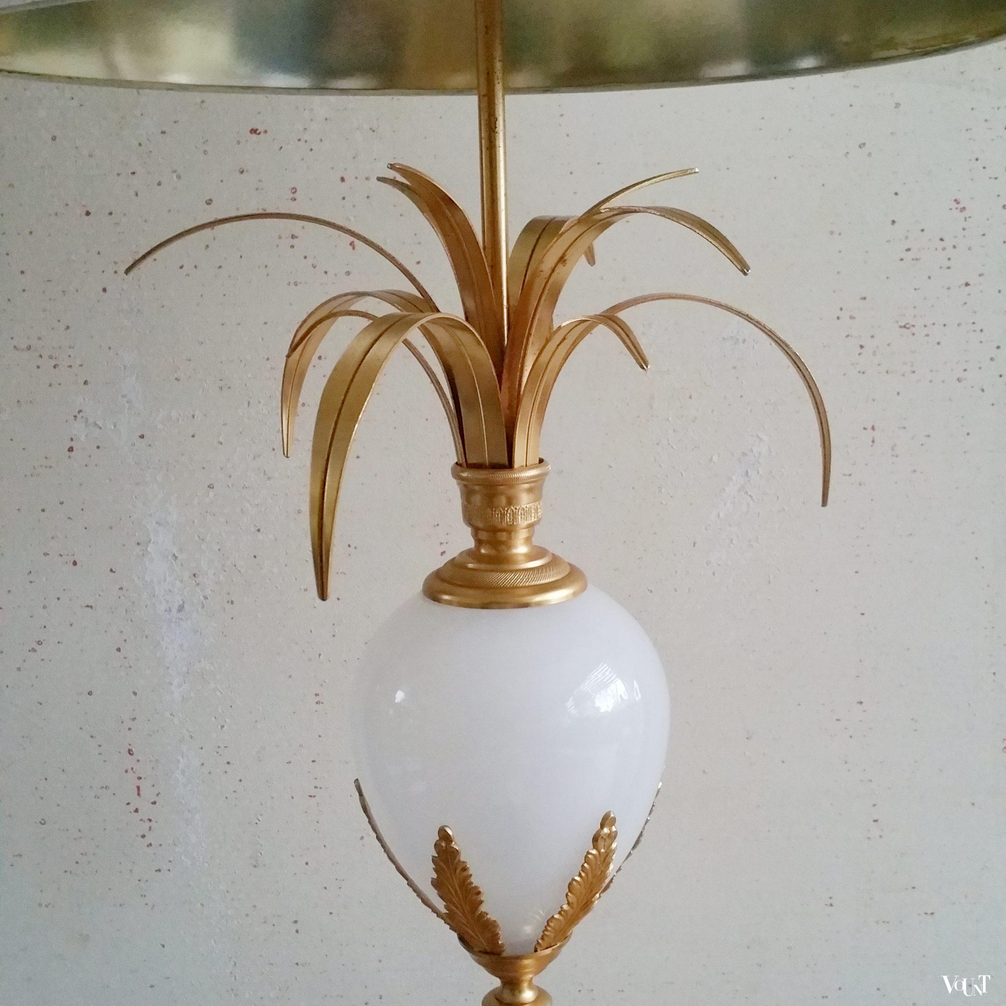 Ostrich Egg Lamp of struisvogelei tafellamp, S.A. Boulanger, jaren '70