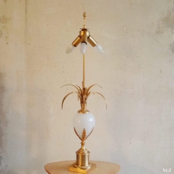 Ostrich Egg Lamp of struisvogelei tafellamp, S.A. Boulanger, jaren '70