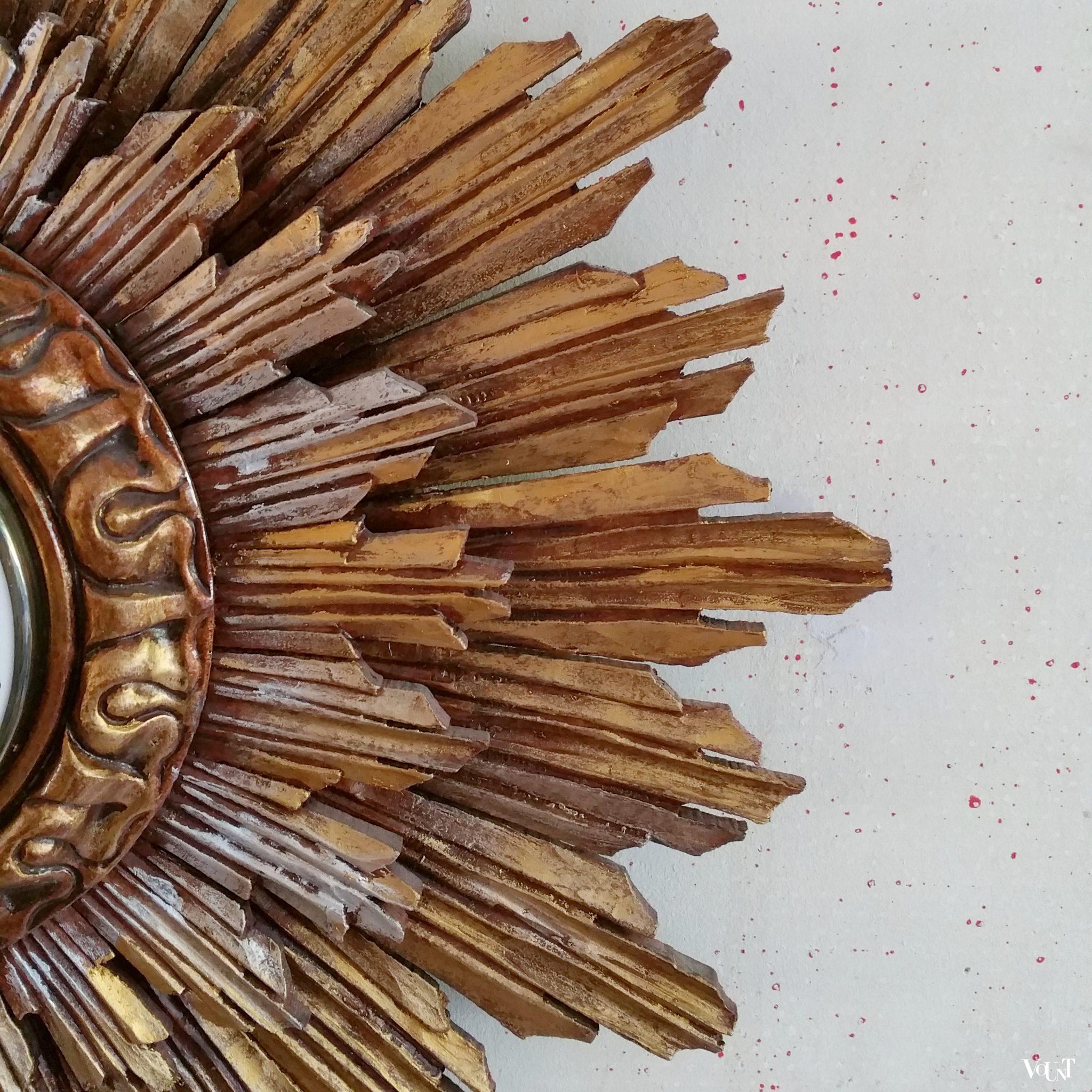 Ovale houten zonneklok, Stijlklokkenfabriek C.J.H. Sens en Zn. Den Haag, jaren '60