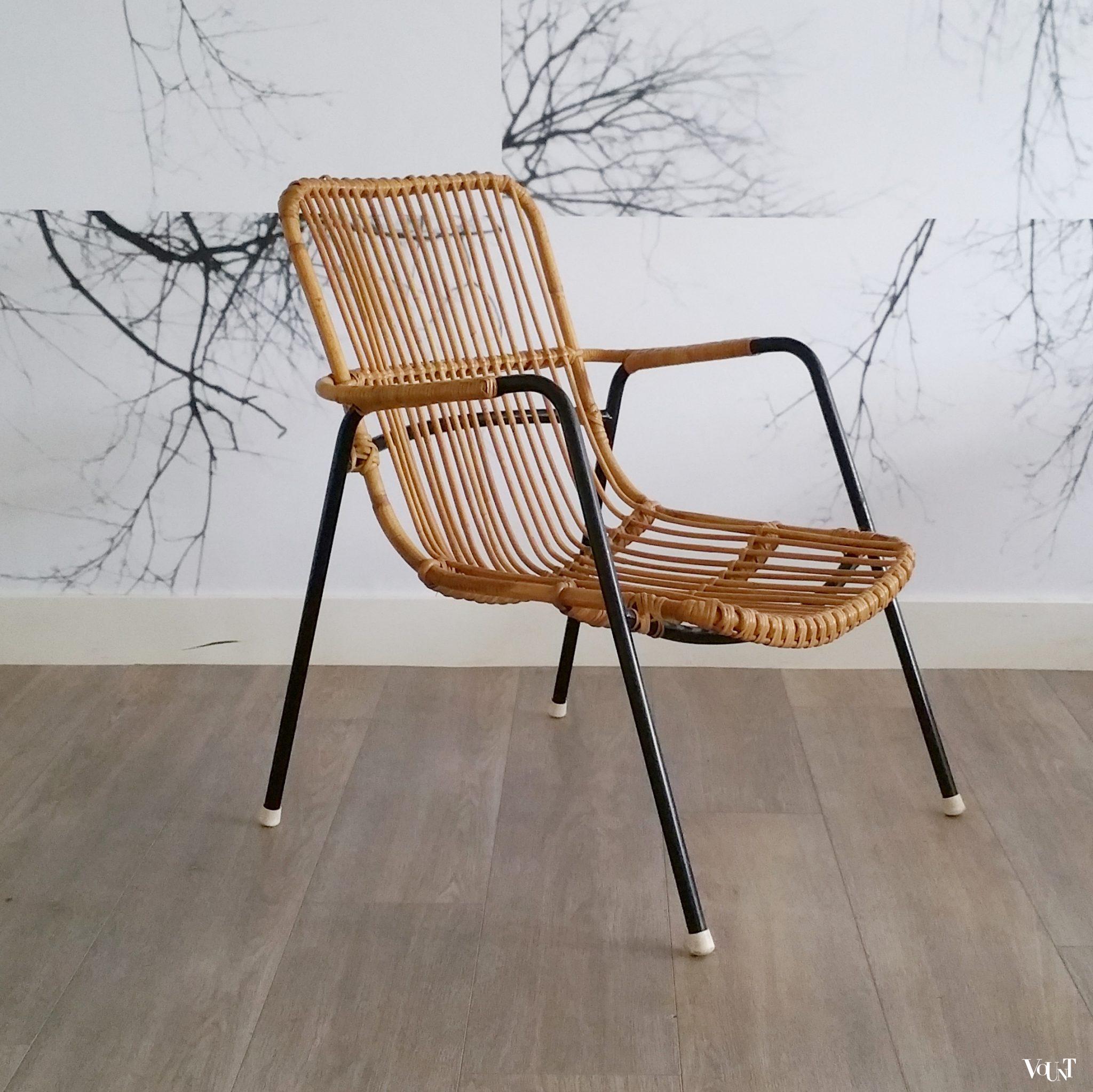 Rotan stoel met zwart metalen frame, jaren '50