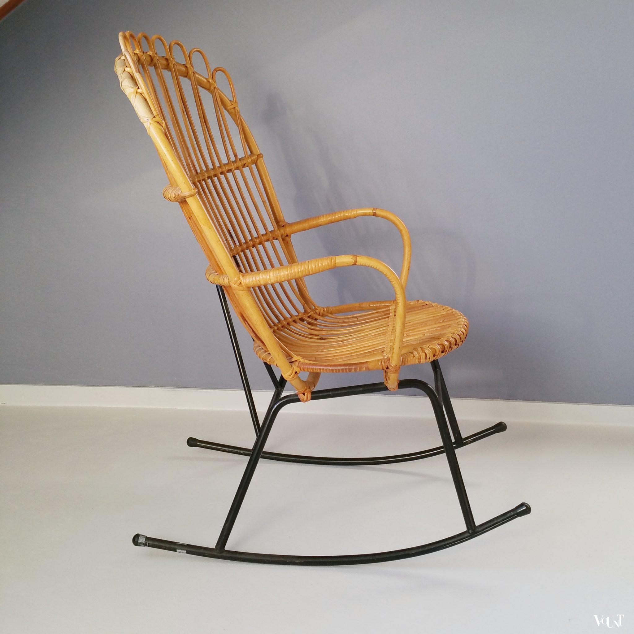 Rotan schommelstoel met metalen frame, Rohé Noordwolde, jaren '60