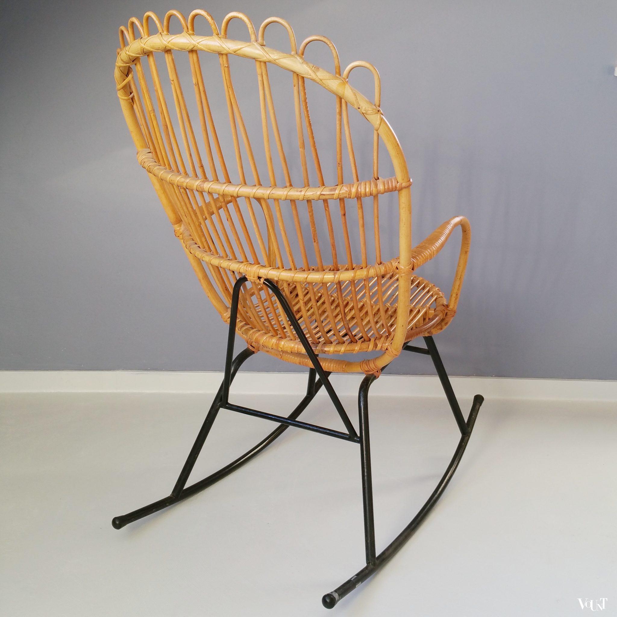 Rotan schommelstoel met metalen frame, Rohé Noordwolde, jaren '60