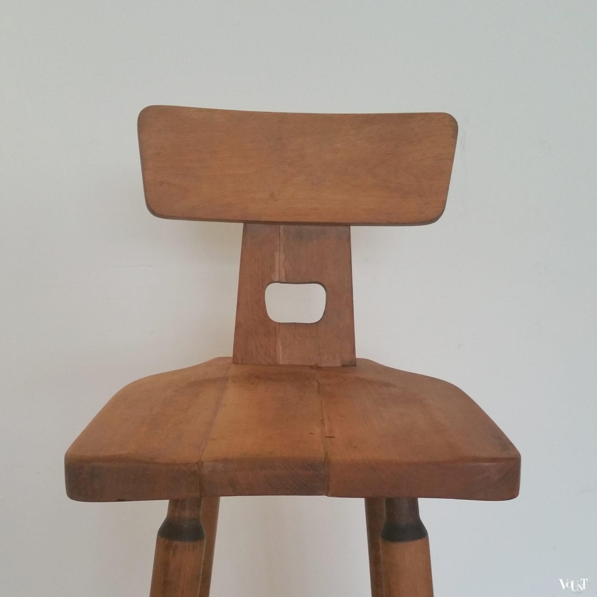 Brutalistische houten hoge kruk, jaren '60/'70