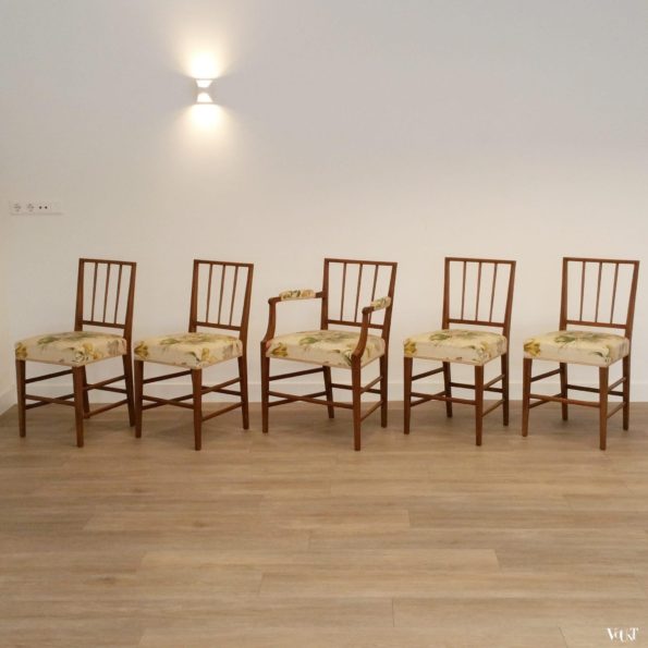 Set van 5 antieke eettafelstoelen met florale stof (Paleis Huis ten Bosch)