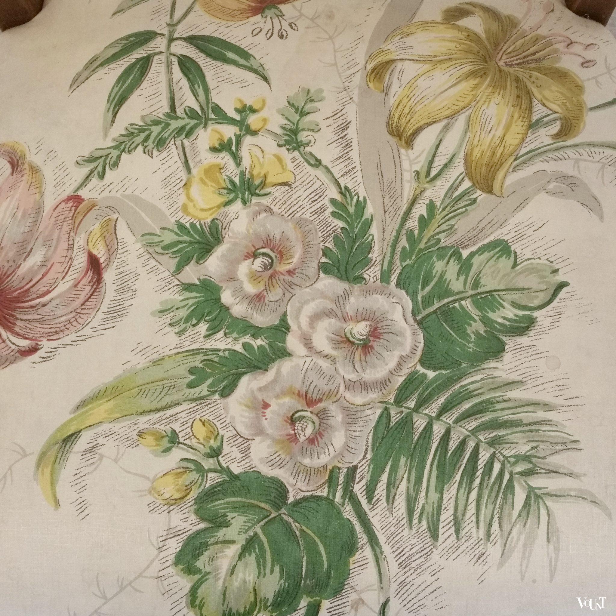 Set van 5 antieke eettafelstoelen met florale stof (Paleis Huis ten Bosch)