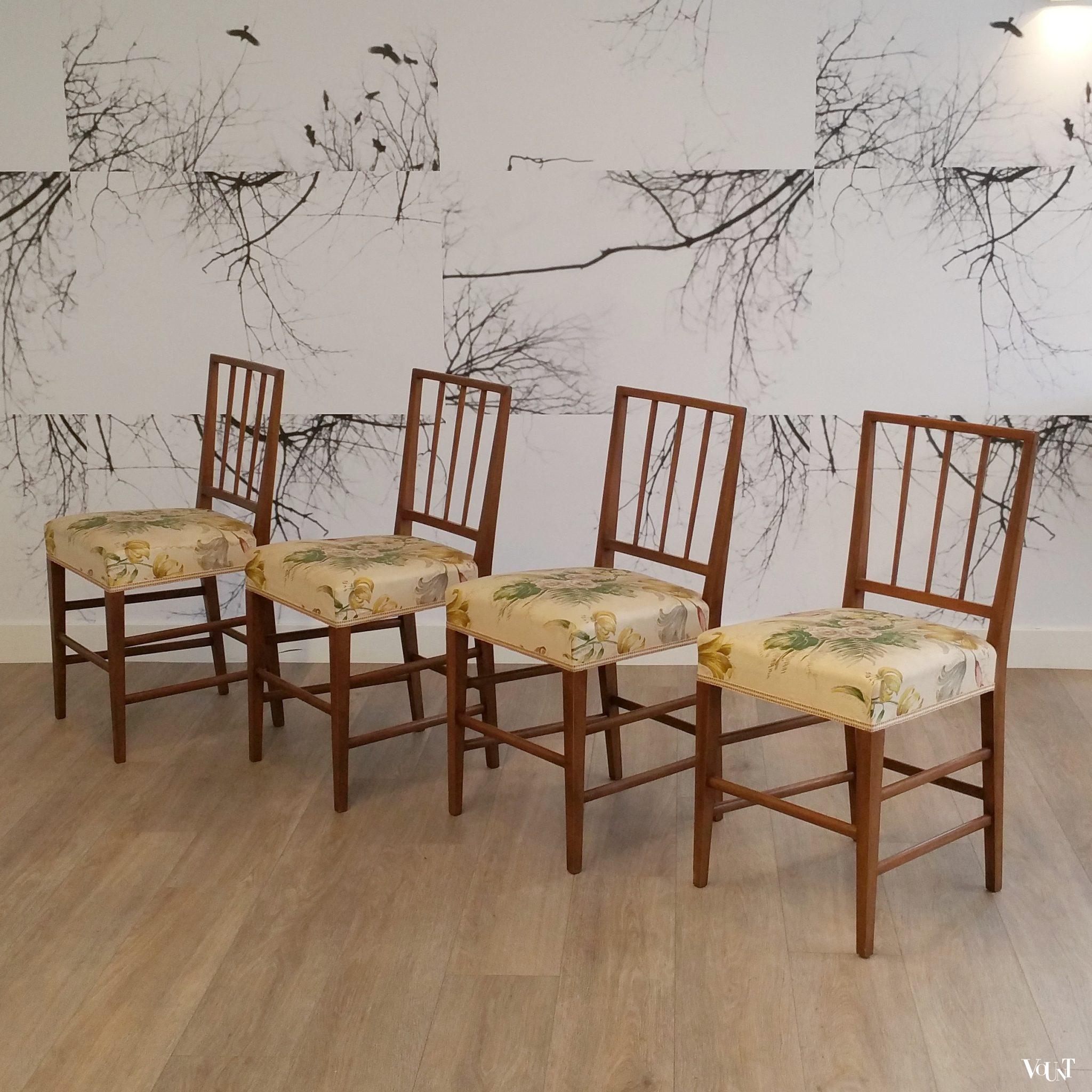 Set van 5 antieke eettafelstoelen met florale stof (Paleis Huis ten Bosch)