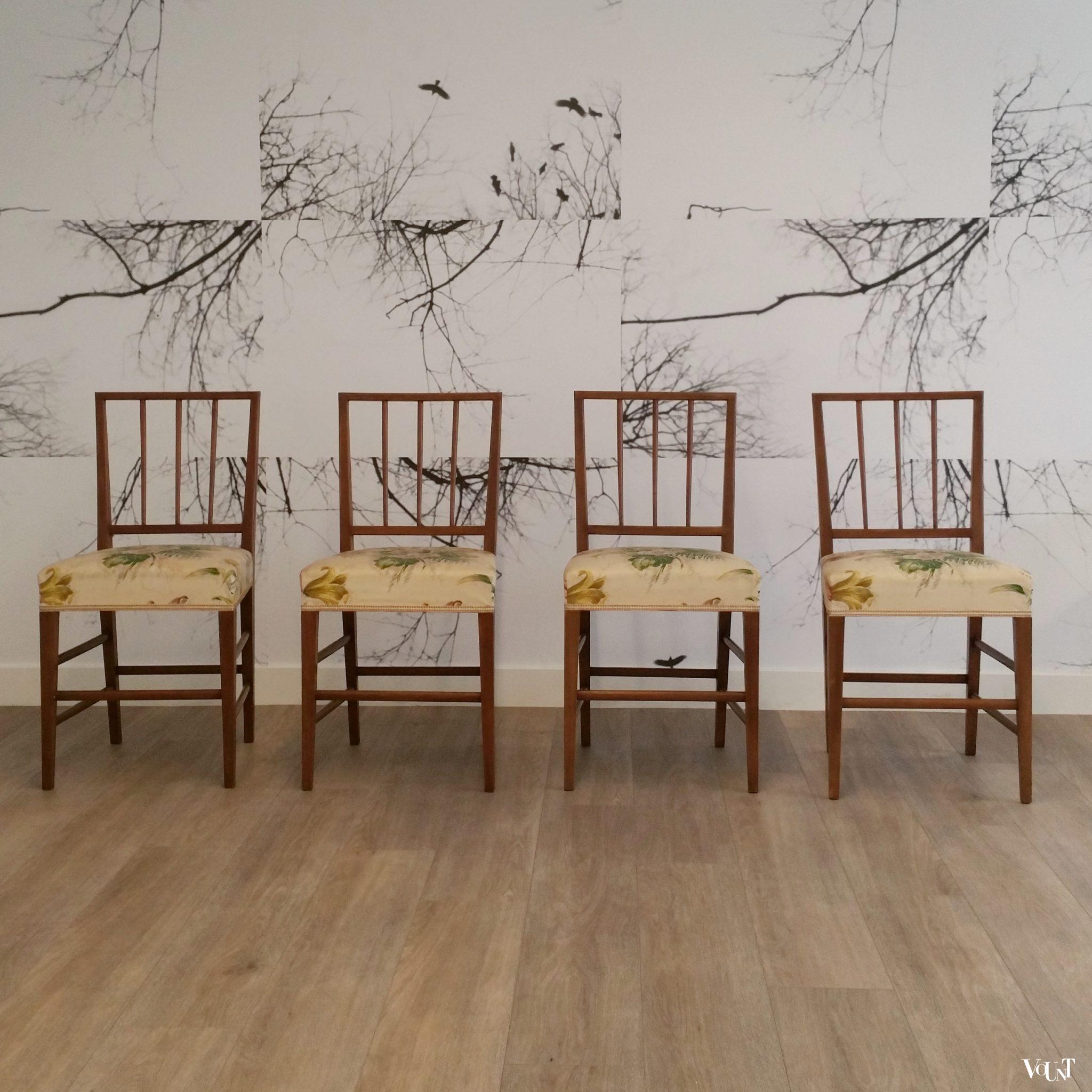 Set van 5 antieke eettafelstoelen met florale stof (Paleis Huis ten Bosch)