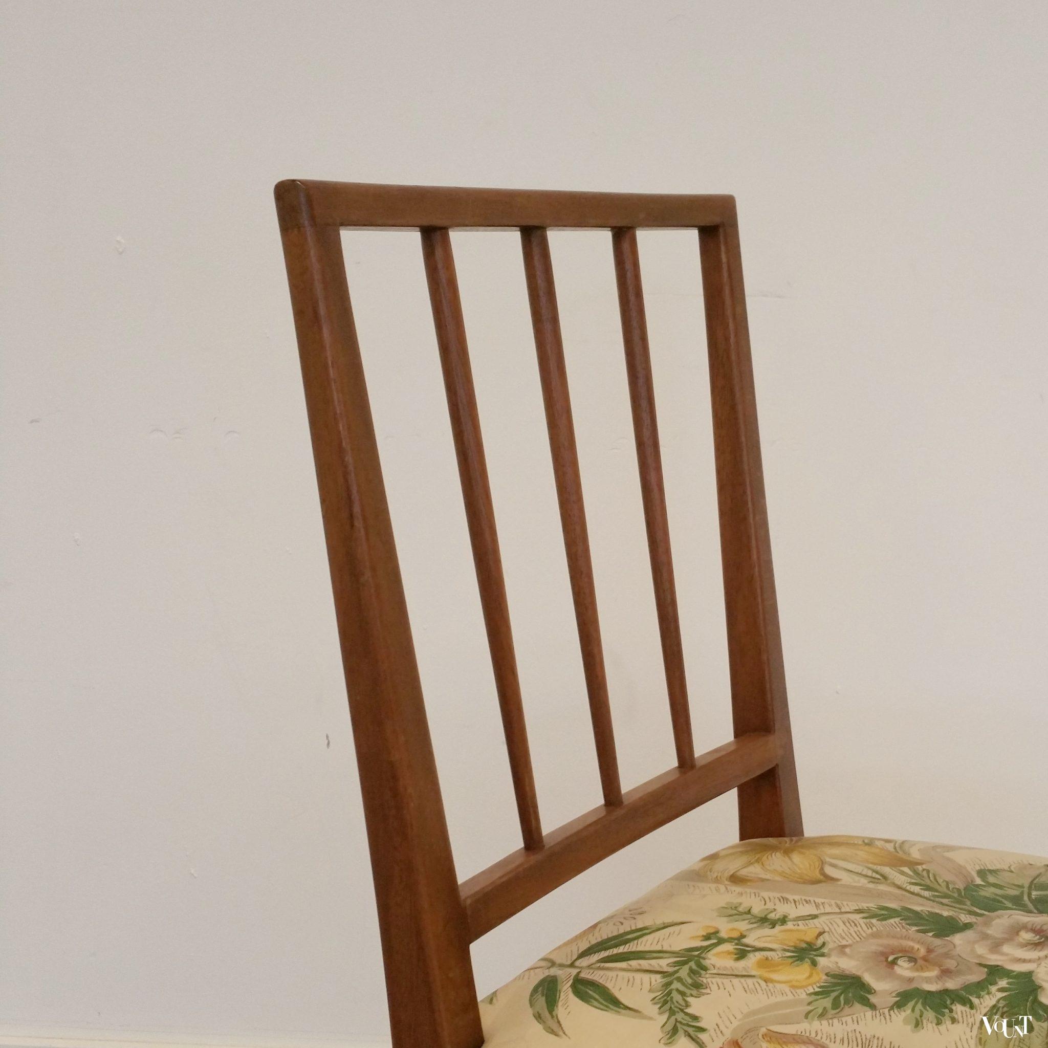 Set van 5 antieke eettafelstoelen met florale stof (Paleis Huis ten Bosch)