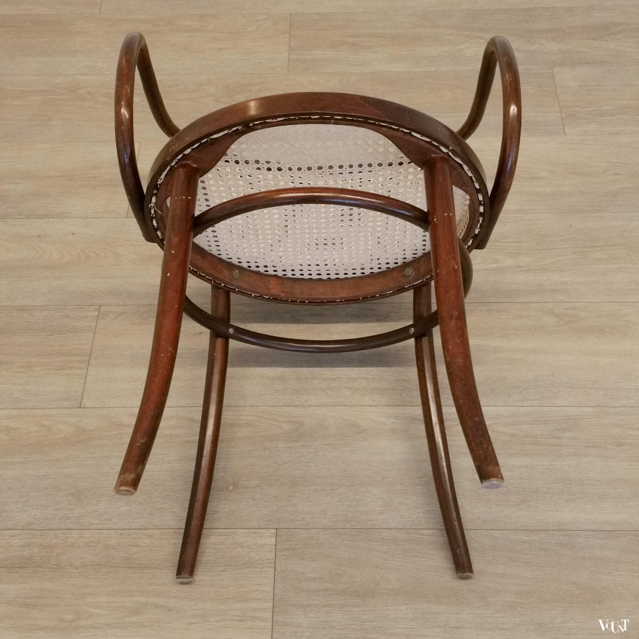 Stoel nr. 210, Ligna Drevounia, jaren '60/'70