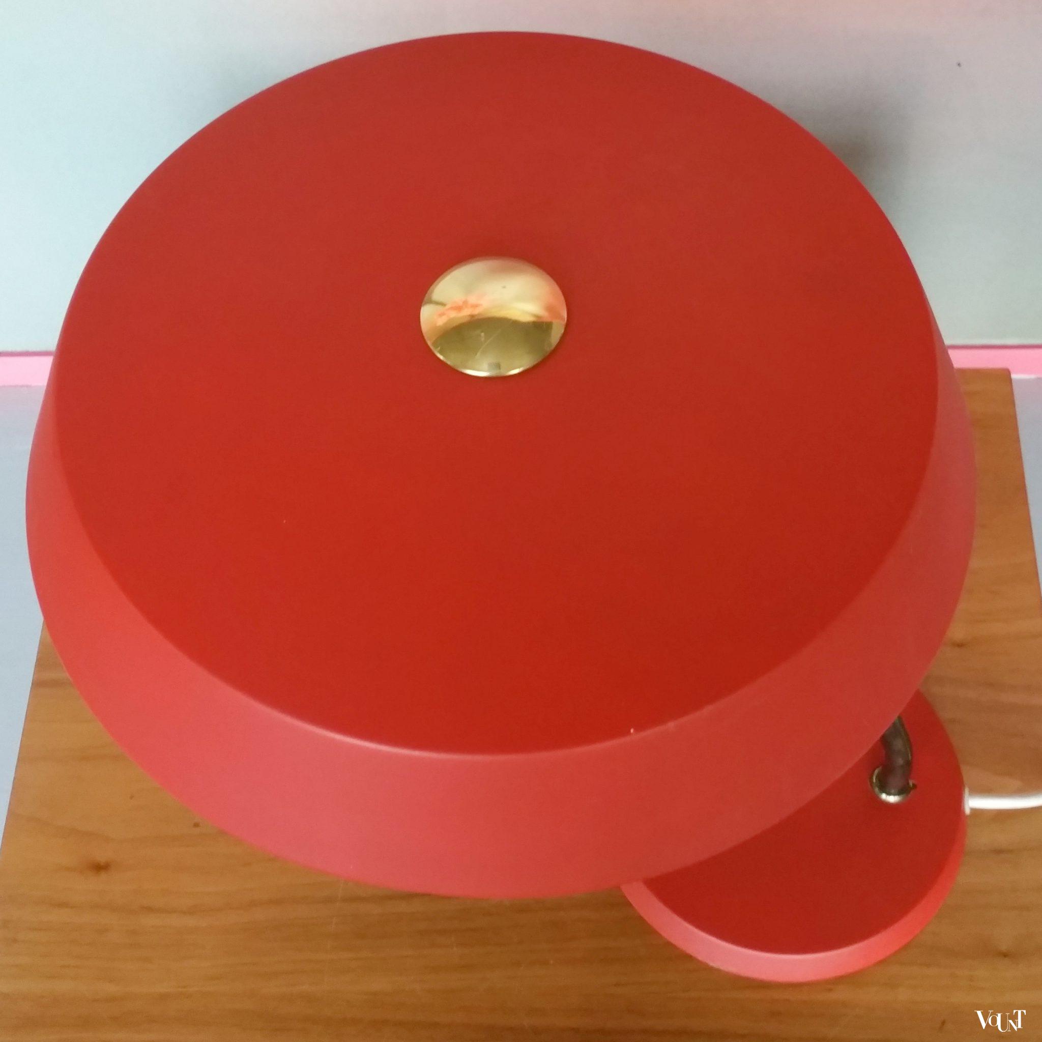 Rode metalen bureaulamp, VEB Narva Leuchtenbau, jaren '60/'70