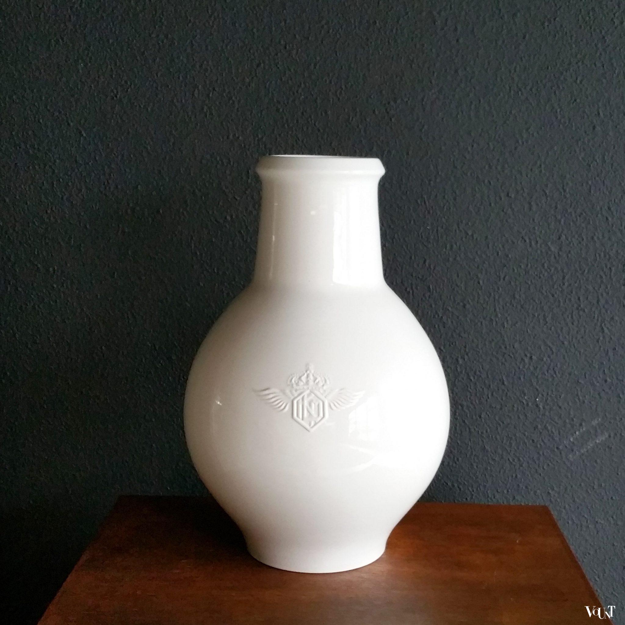 Jubileumvaas KLM 50 jaar, Plateelbakkerij Schoonhoven, 1969