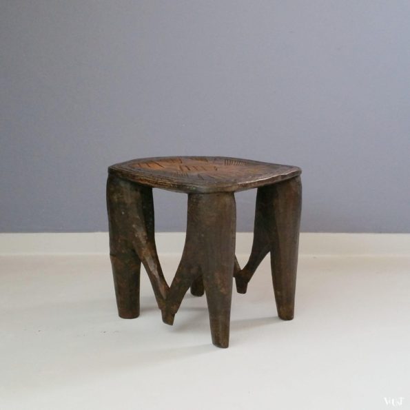 Oude Afrikaanse Senufo kruk