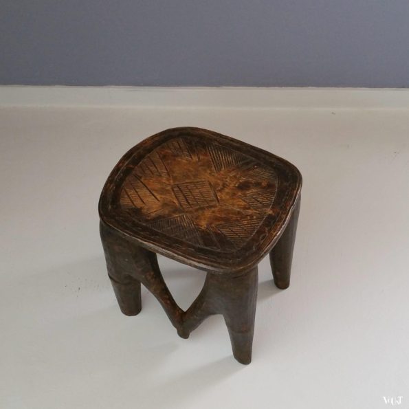 Oude Afrikaanse Senufo kruk