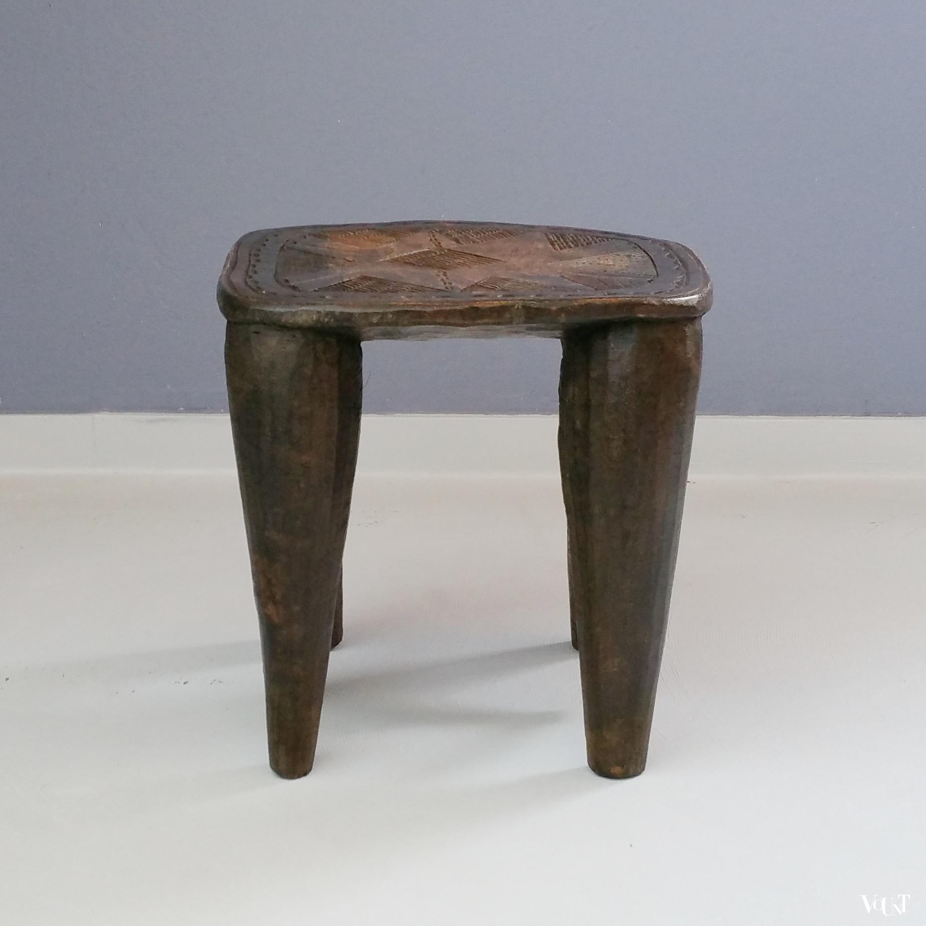 Oude Afrikaanse Senufo kruk
