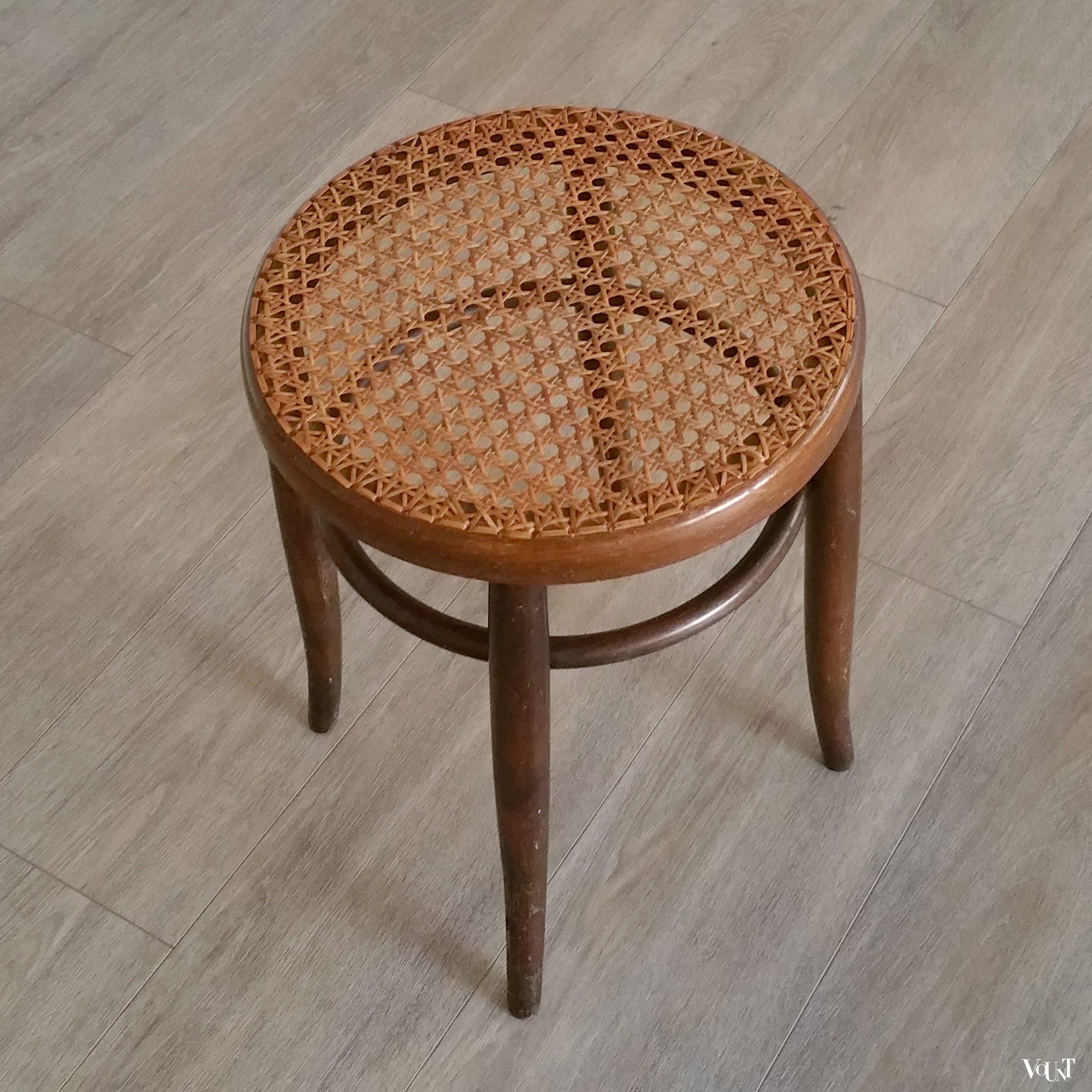 Bentwood kruk met rotan zitting, jaren '50