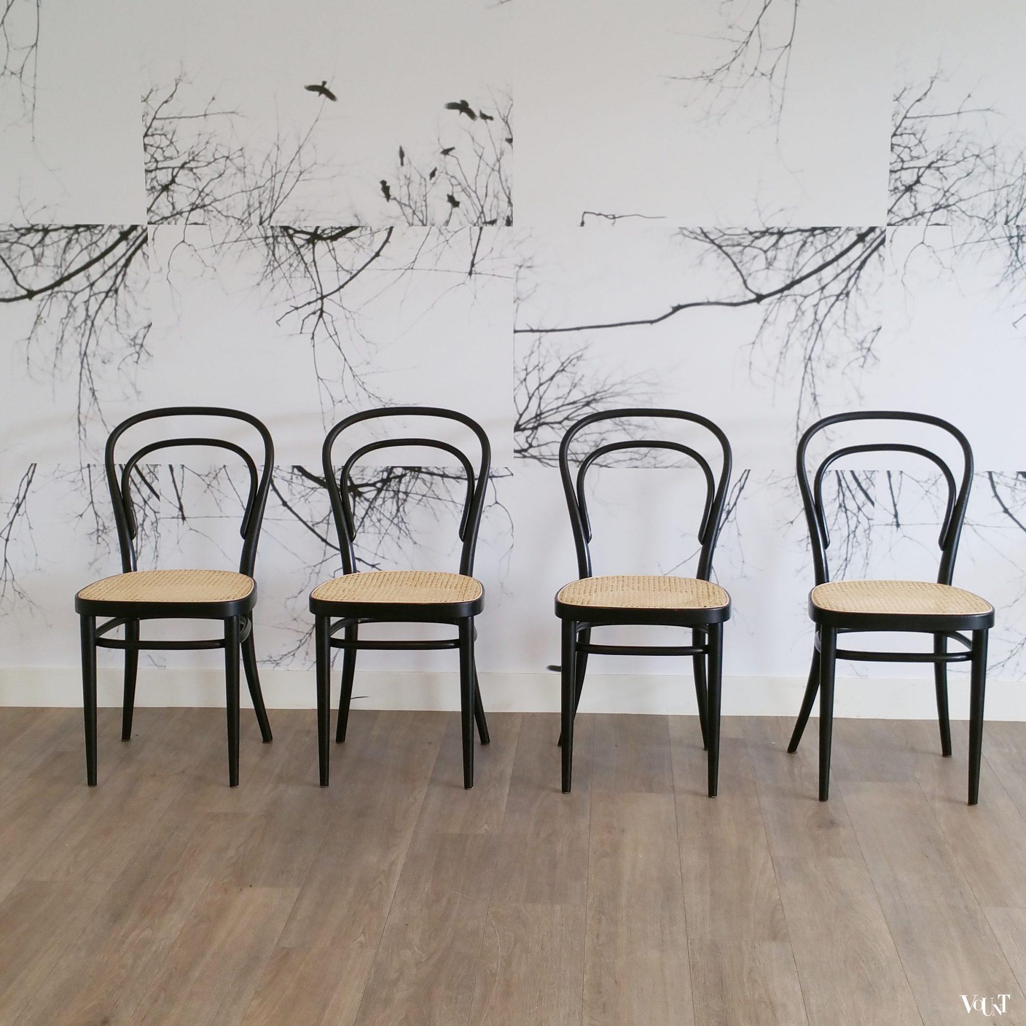 Set van 4 originele Thonet-stoelen nr. 214, jaren '70