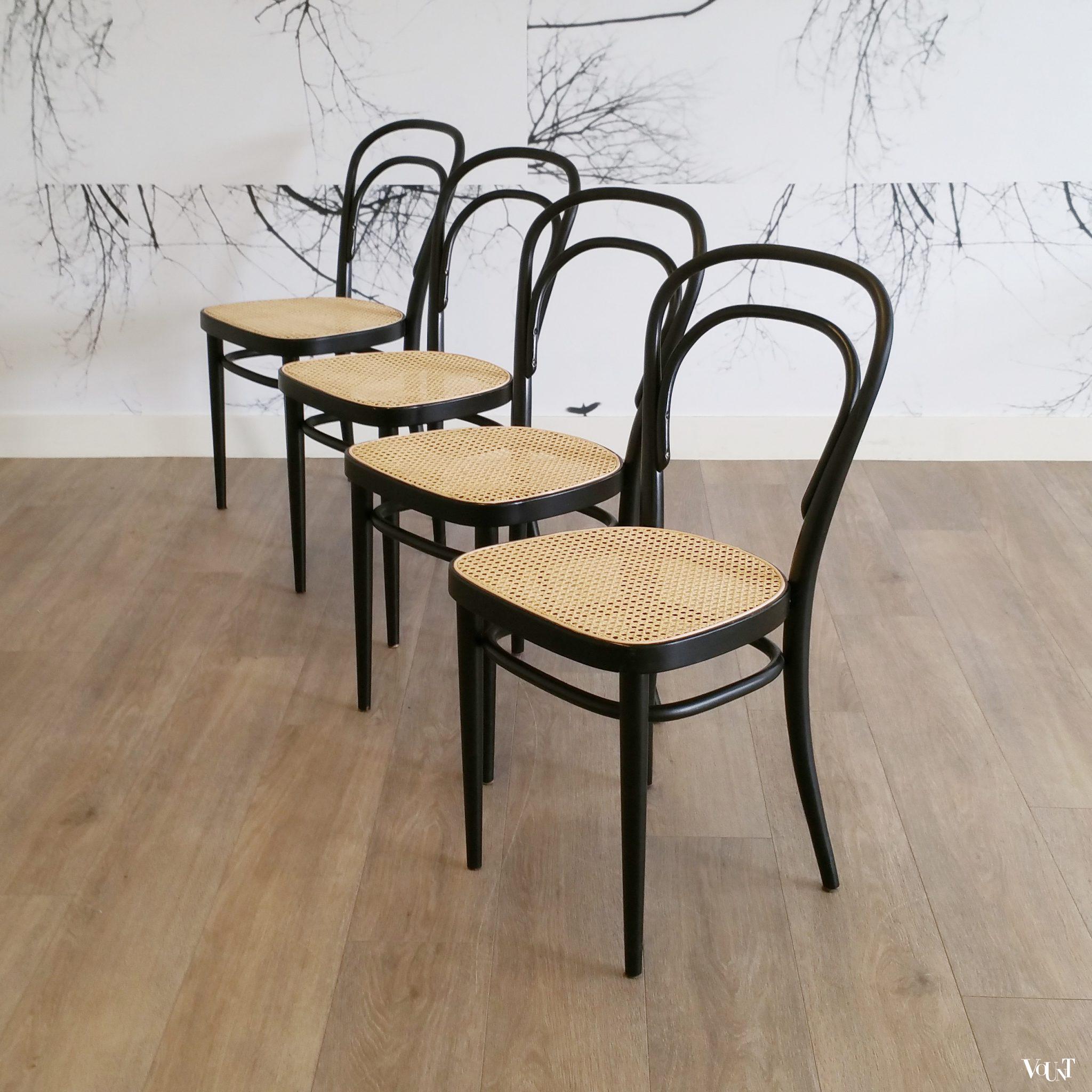 Set van 4 originele Thonet-stoelen nr. 214, jaren '70
