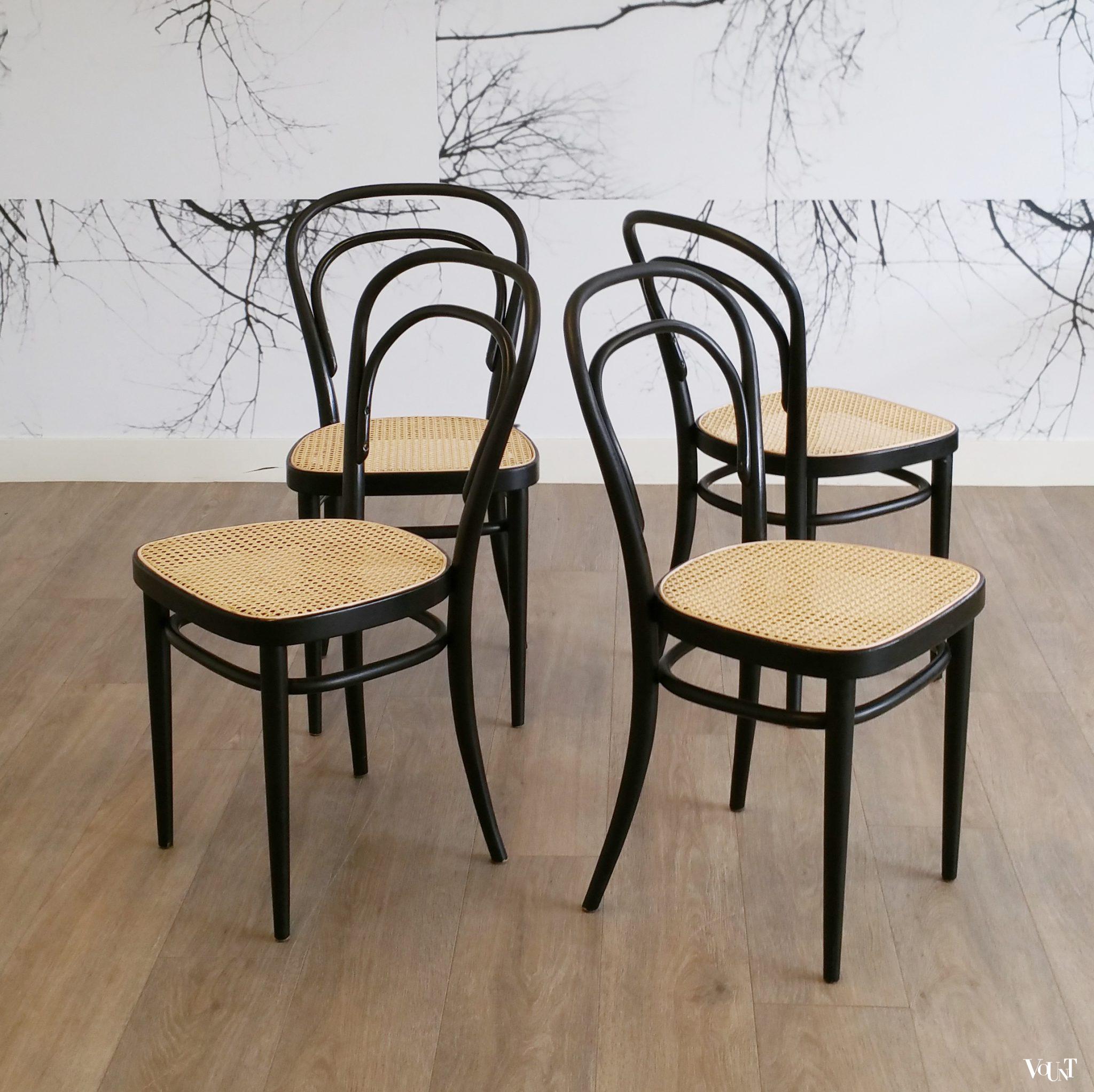 Set van 4 originele Thonet-stoelen nr. 214, jaren '70
