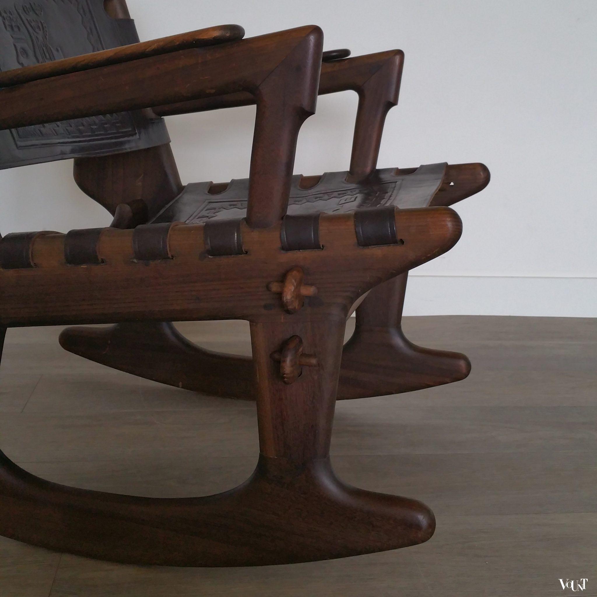 Schommelstoel hout en leer, Angel Pazmino voor Meubles de Estilo, jaren '60