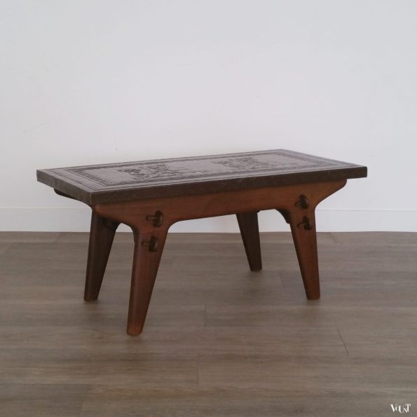 Salontafel hout en leer, Angel Pazmino voor Muebles de Estilo, jaren '60