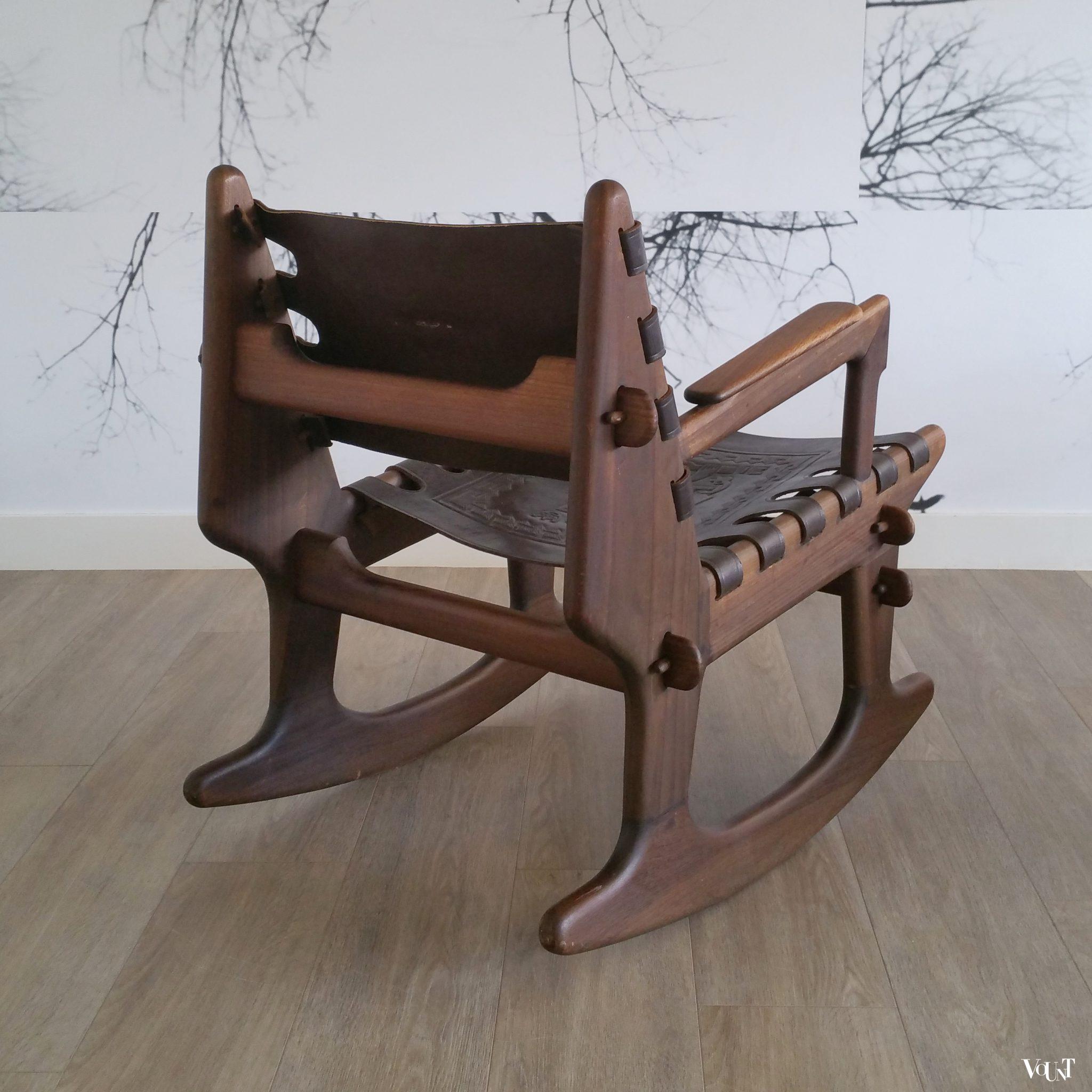 Schommelstoel hout en leer, Angel Pazmino voor Meubles de Estilo, jaren '60