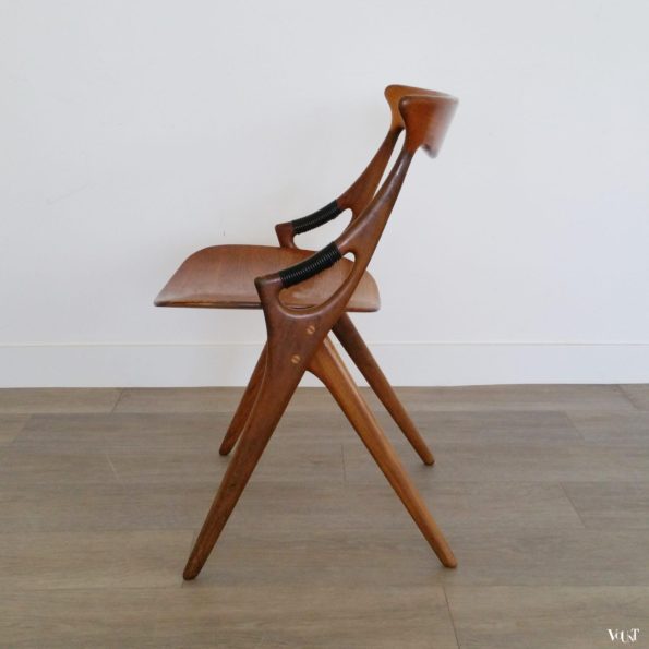 Set van 4 teakhouten stoelen model 17, Arne Hovmand Olsen voor Mogens Kold, jaren '50