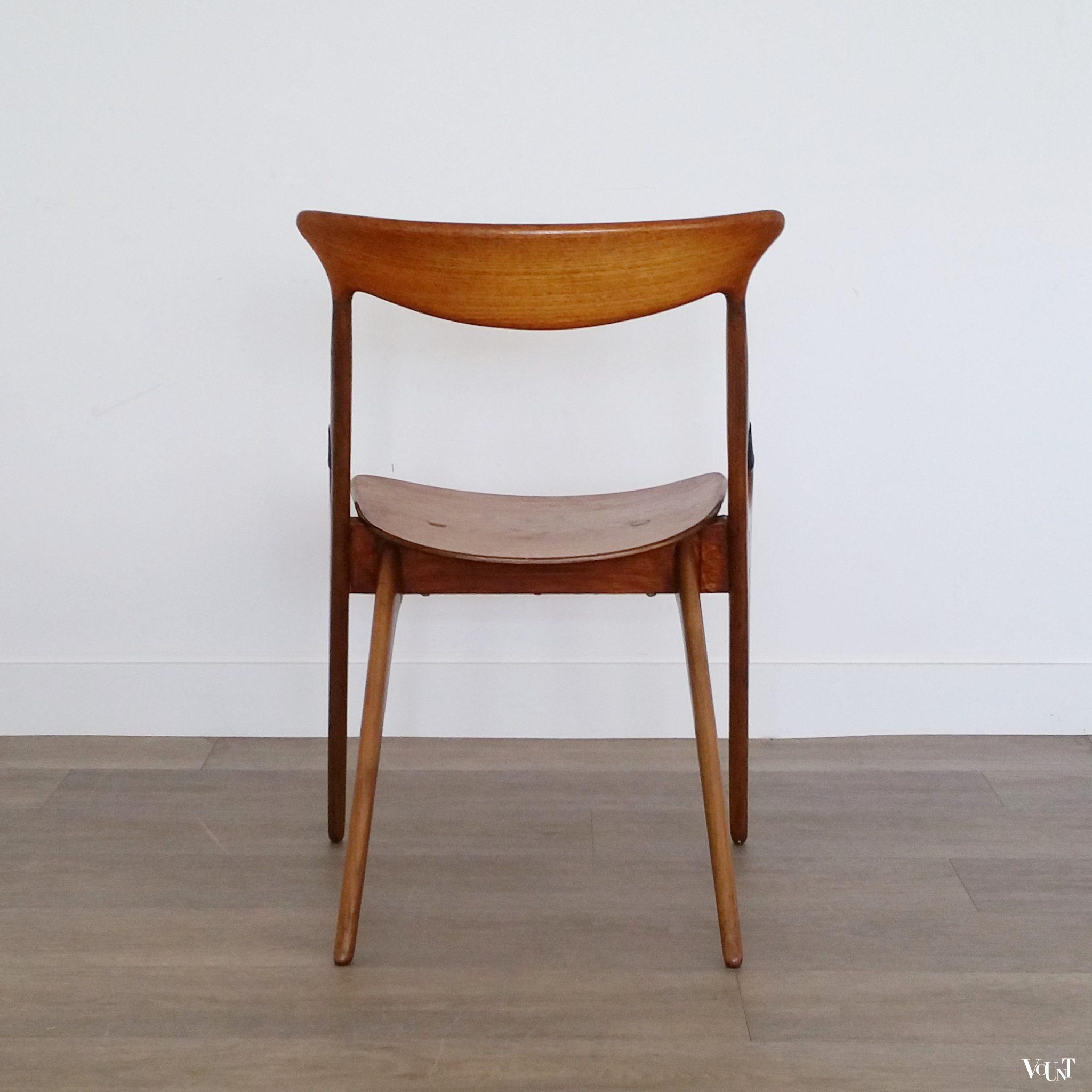 Set van 4 teakhouten stoelen model 17, Arne Hovmand Olsen voor Mogens Kold, jaren '50