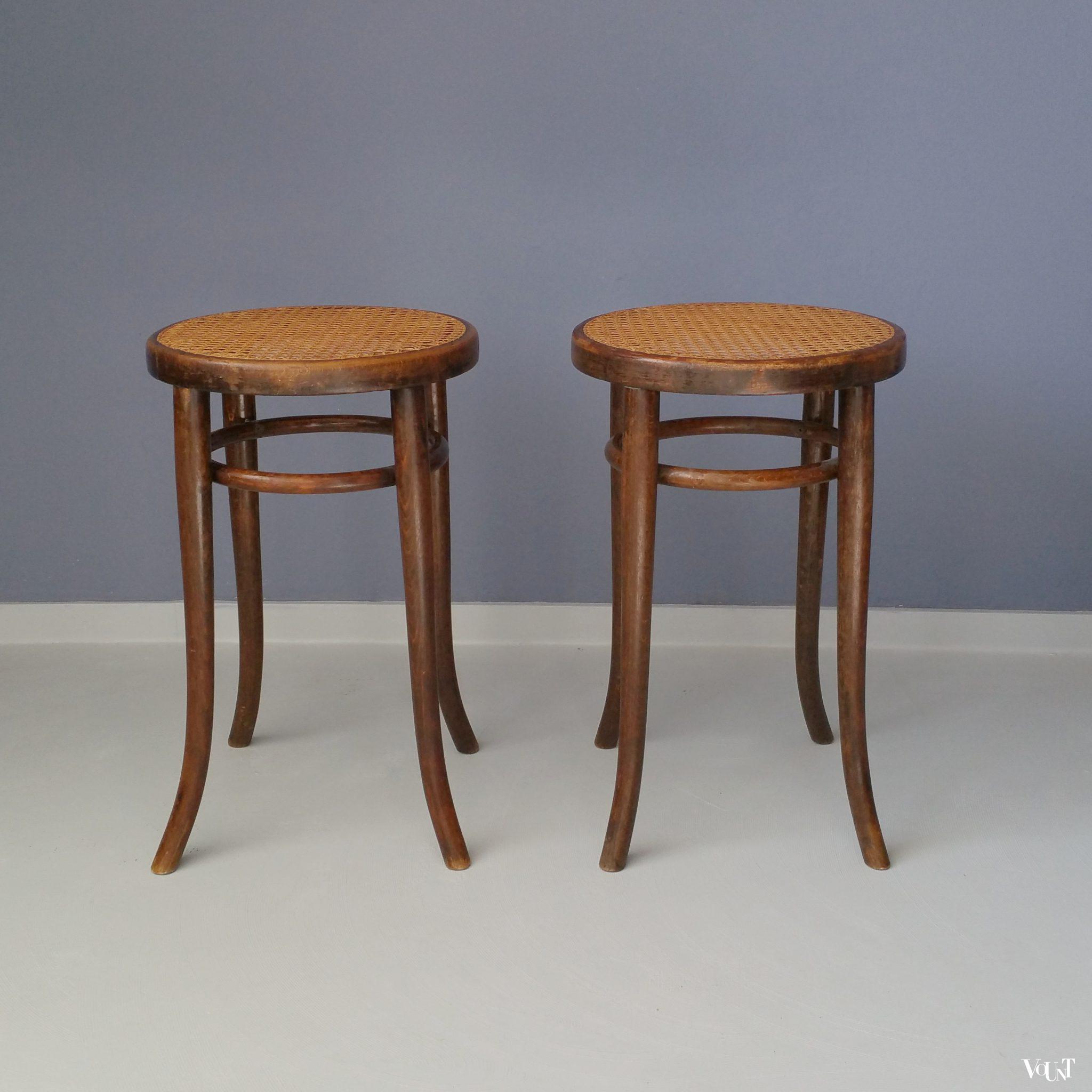 Set van 2 originele Thonet-krukken, Oostenrijk, ca. 1900