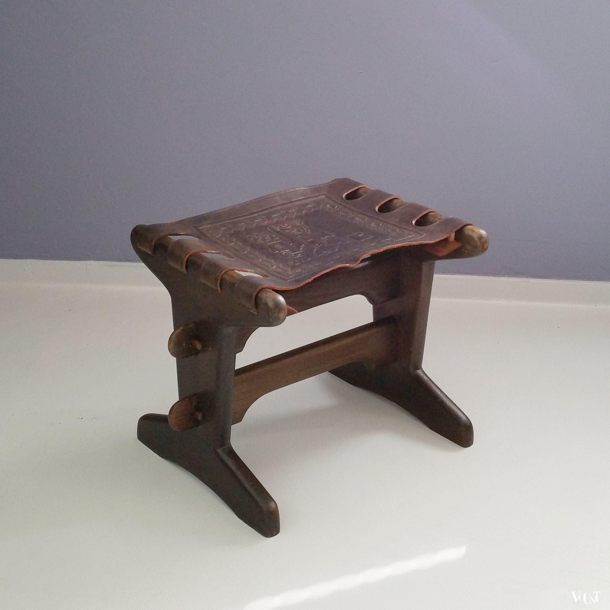 Voetenbank / ottoman, Angel Pazmino voor Meubles de Estilo, jaren '60