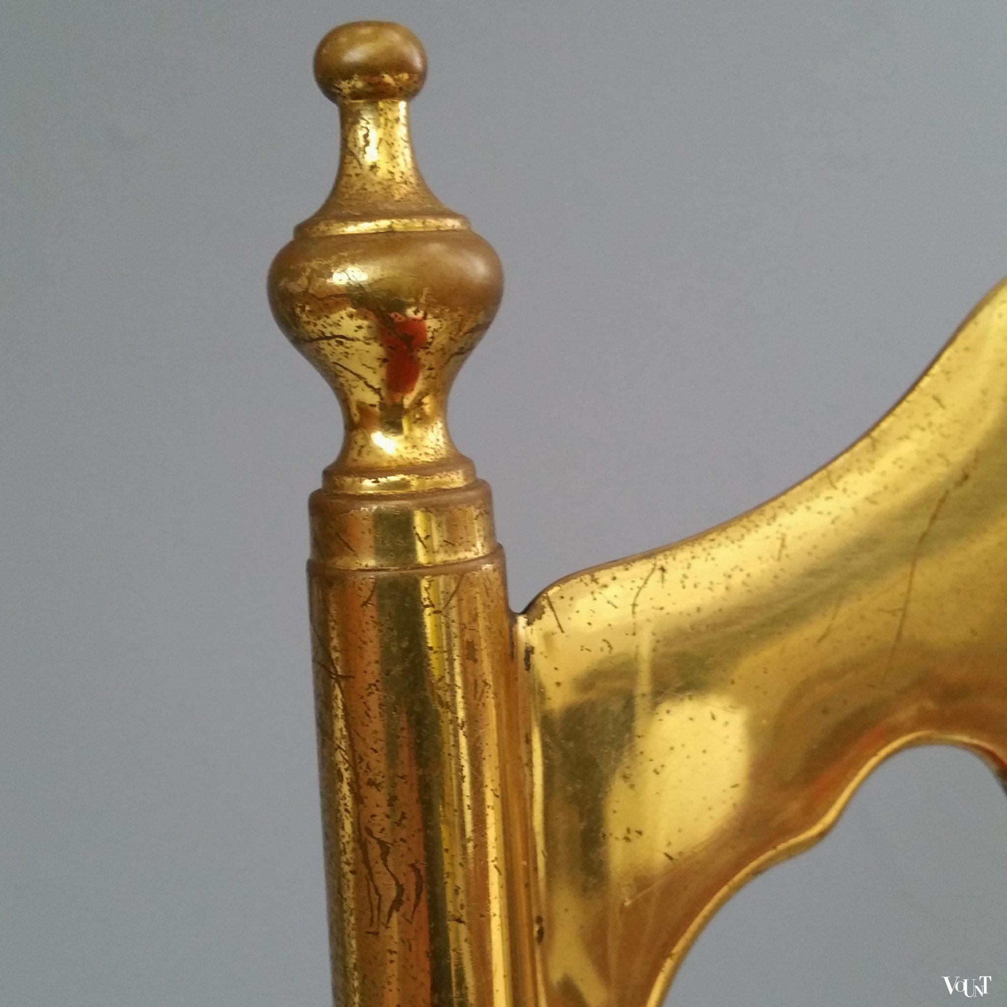 Messing Chiavari-stoeltje met rood fluwelen bekleding, Italië, jaren ‘60 (nr. 1)