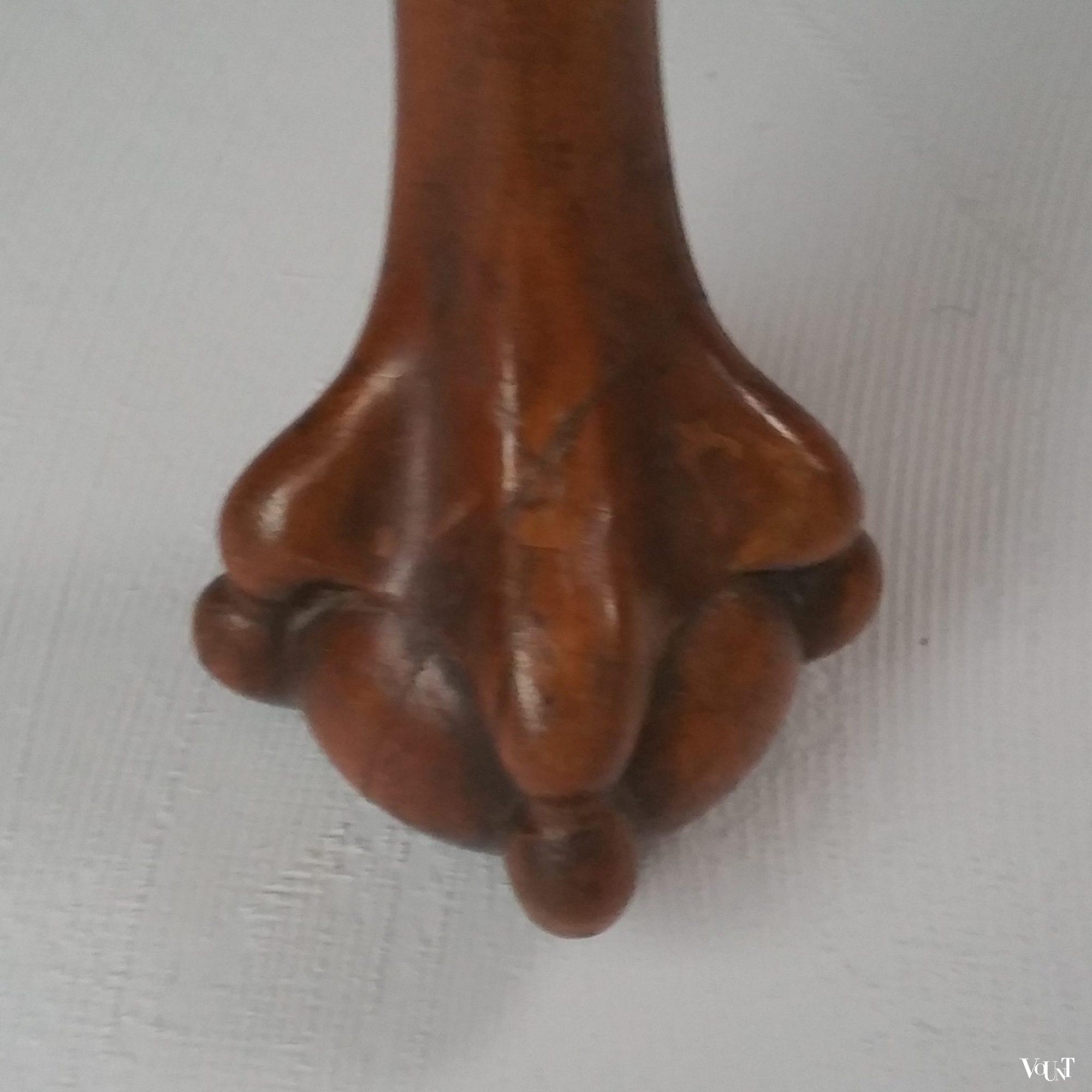 Vintage staande notenhouten plantenbak in Queen Anne-stijl, jaren '60