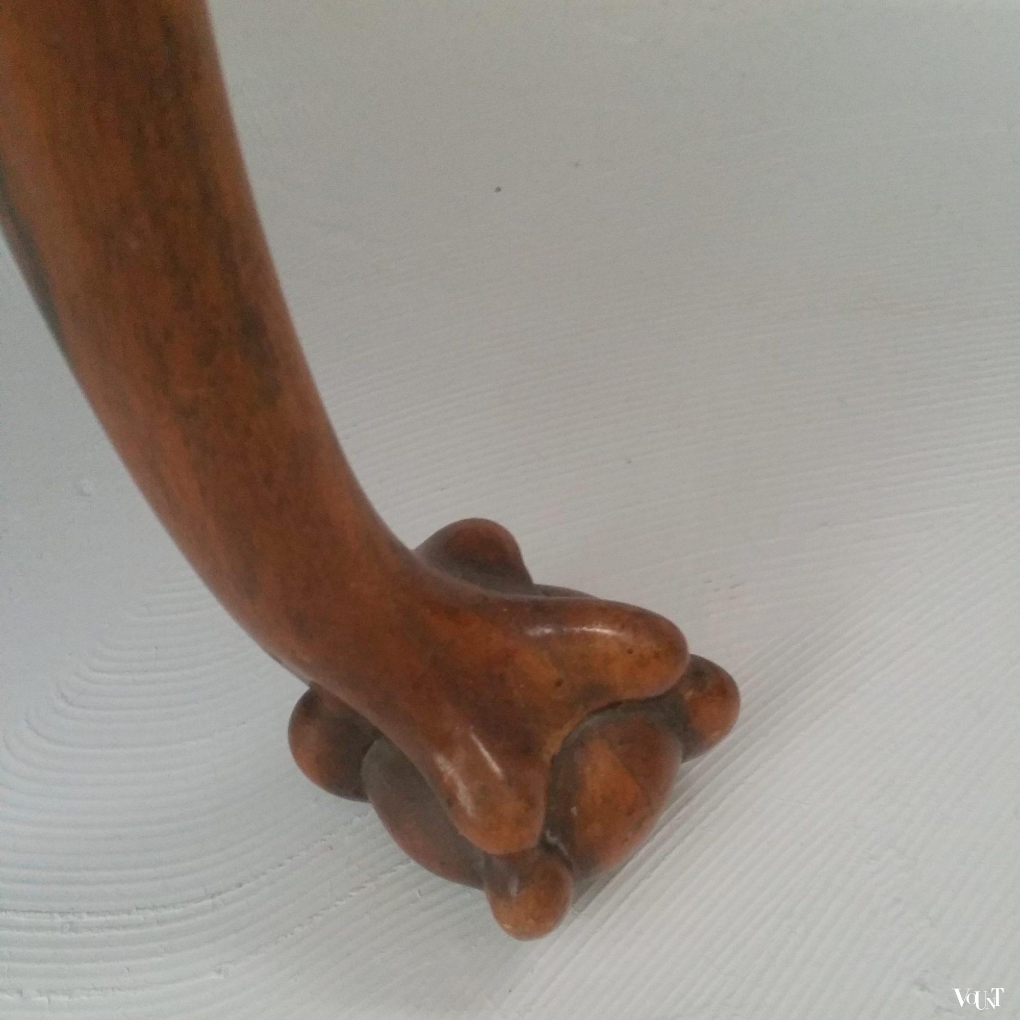 Vintage staande notenhouten plantenbak in Queen Anne-stijl, jaren '60