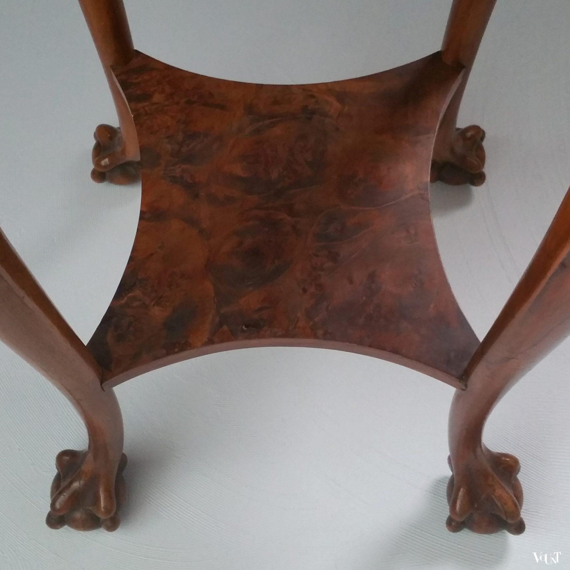 Vintage staande notenhouten plantenbak in Queen Anne-stijl, jaren '60