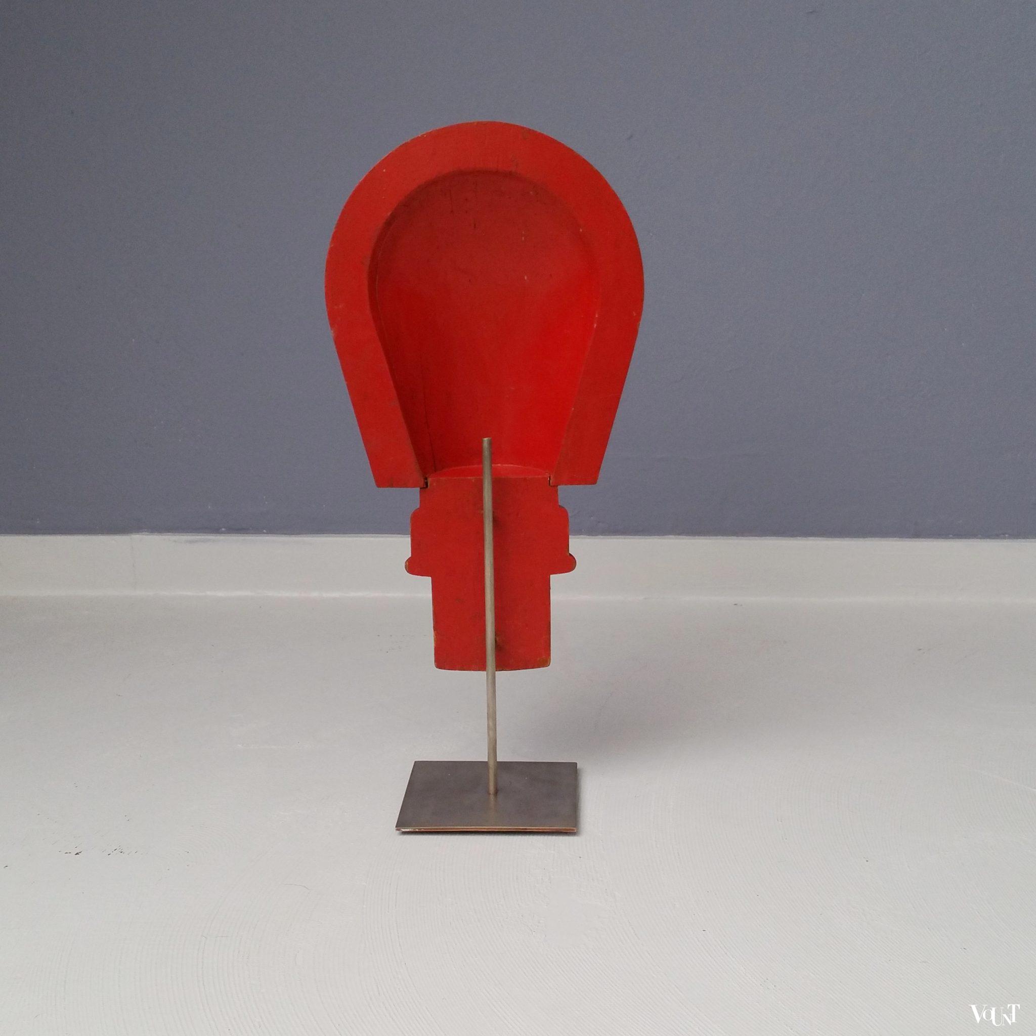 Industriële houten mal op standaard