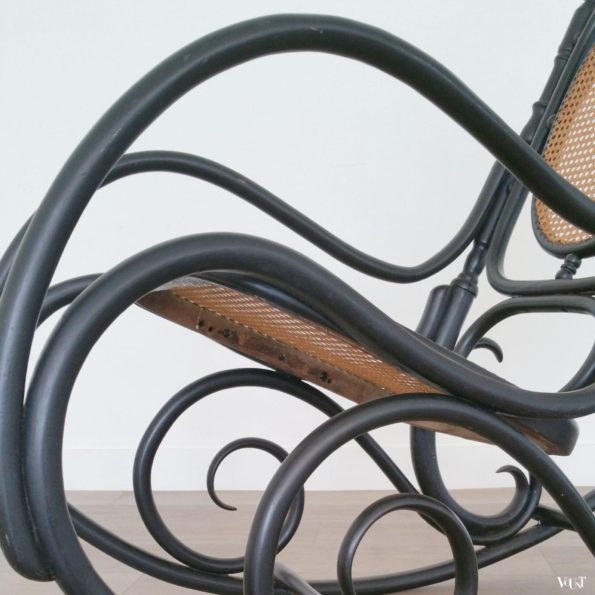 Zwarte bentwood schommelstoel Fischel, jaren '20