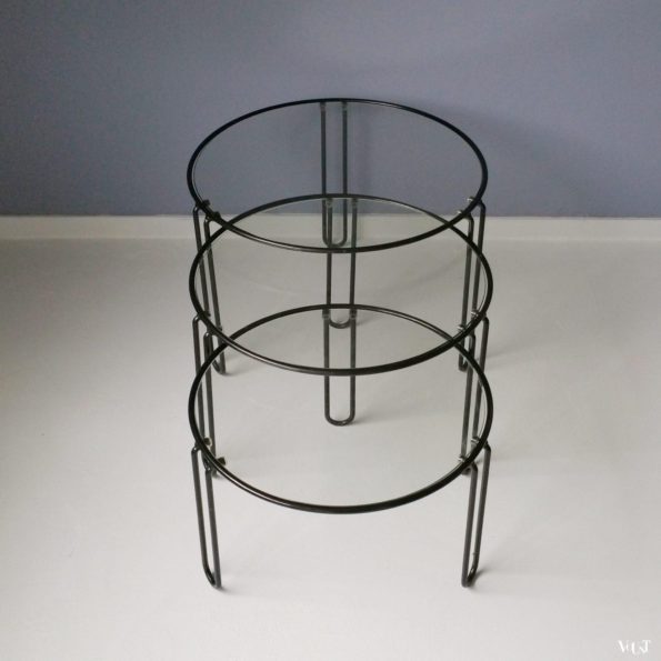 Set van 3 minimalistische ronde bijzettafels, jaren '70