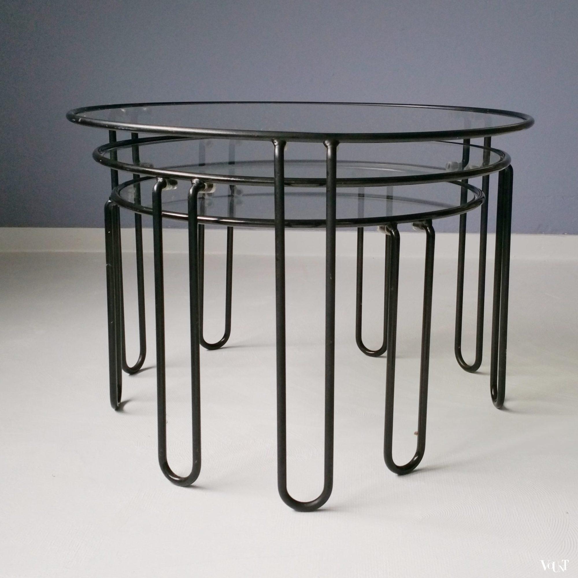 Set van 3 minimalistische ronde bijzettafels, jaren '70