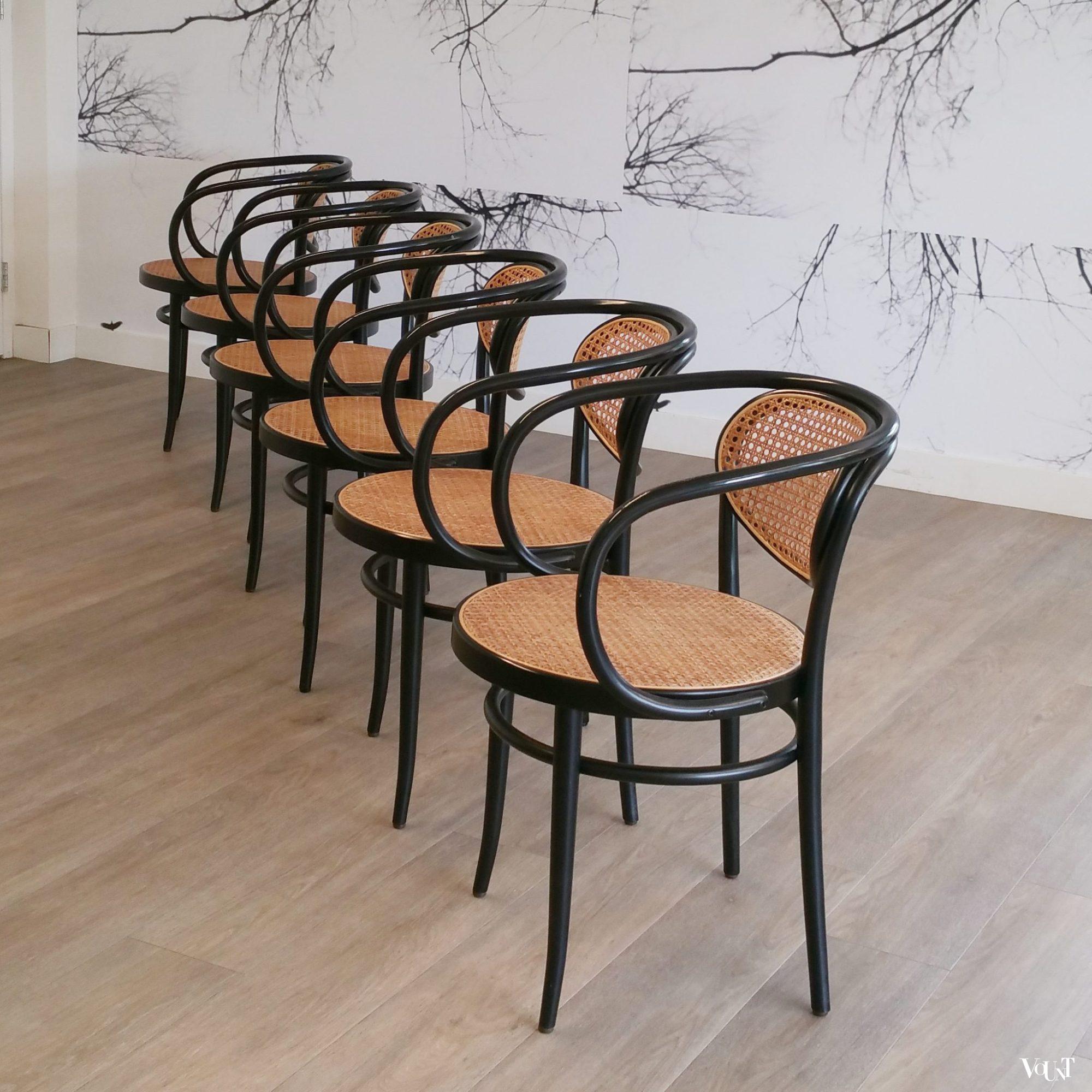 Set van 6 originele Thonet-stoelen nr. 210, 2001