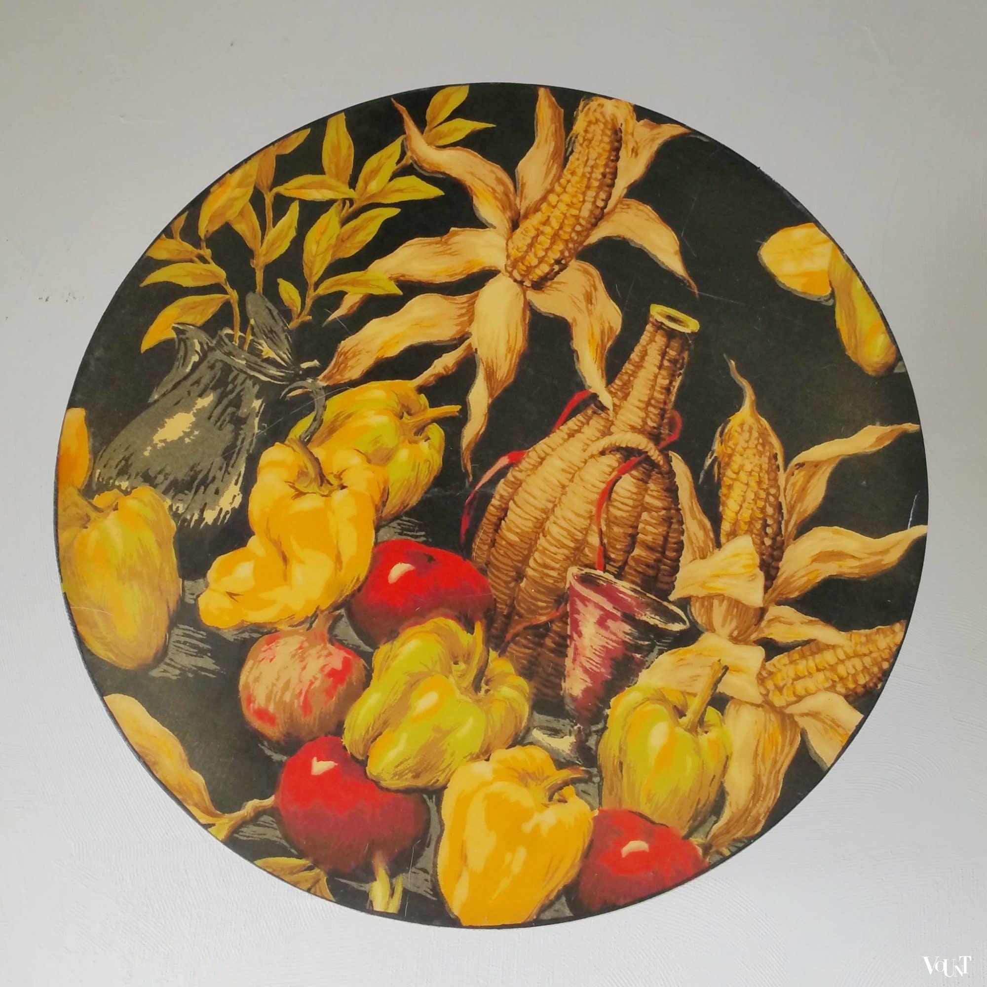 Frans tafeltje met groente-print, jaren '50