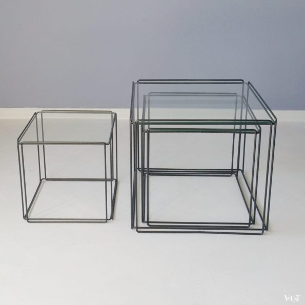 Set van 3 kubusvormige Isocele bijzettafeltjes van Max Sauze, jaren '70